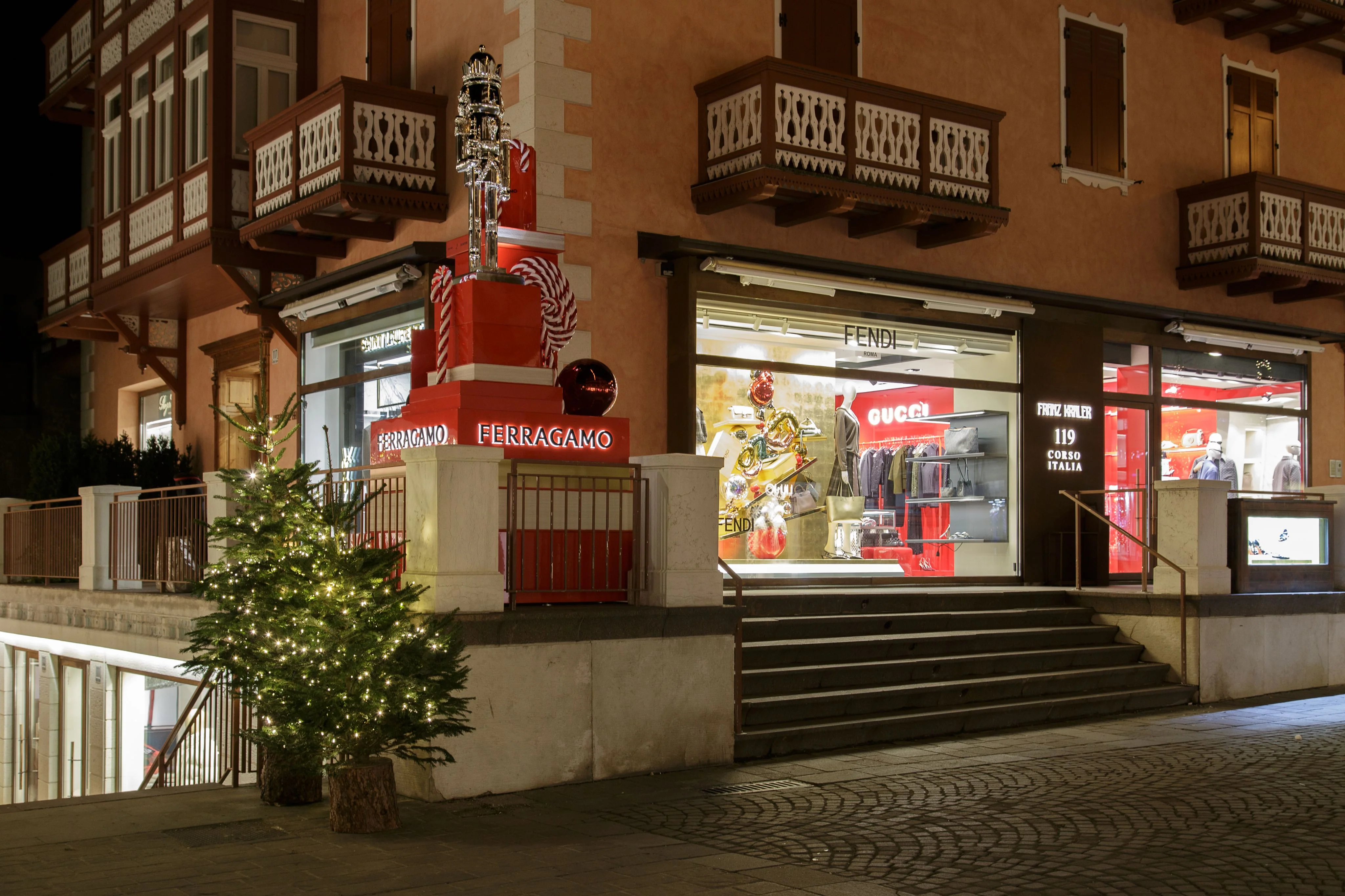 Cortina d'Ampezzo verso le Olimpiadi con la Fashion Weekend