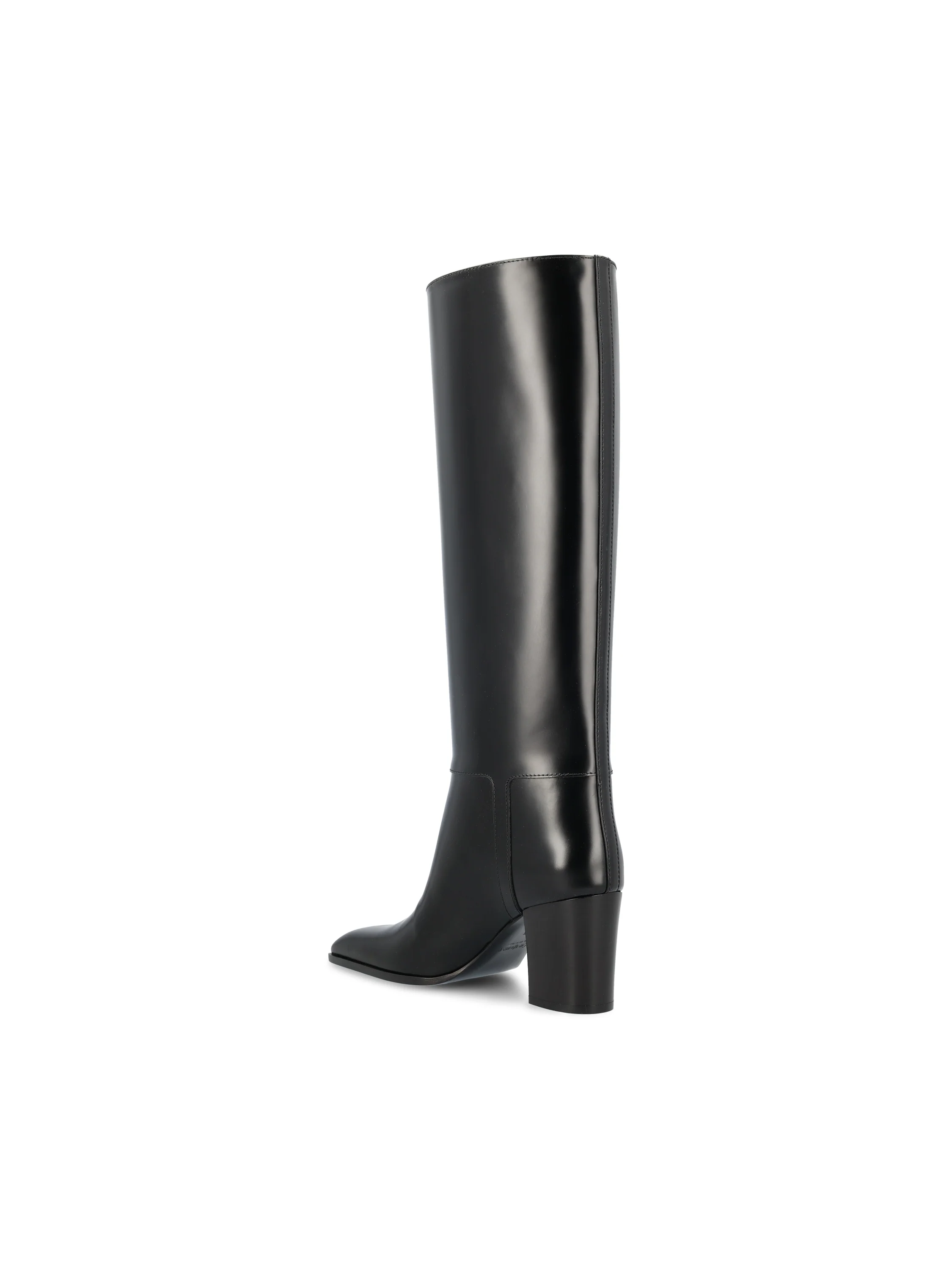 Stivali realizzati in pelle. 818207 AAEHR1000 SAINT LAURENT 
