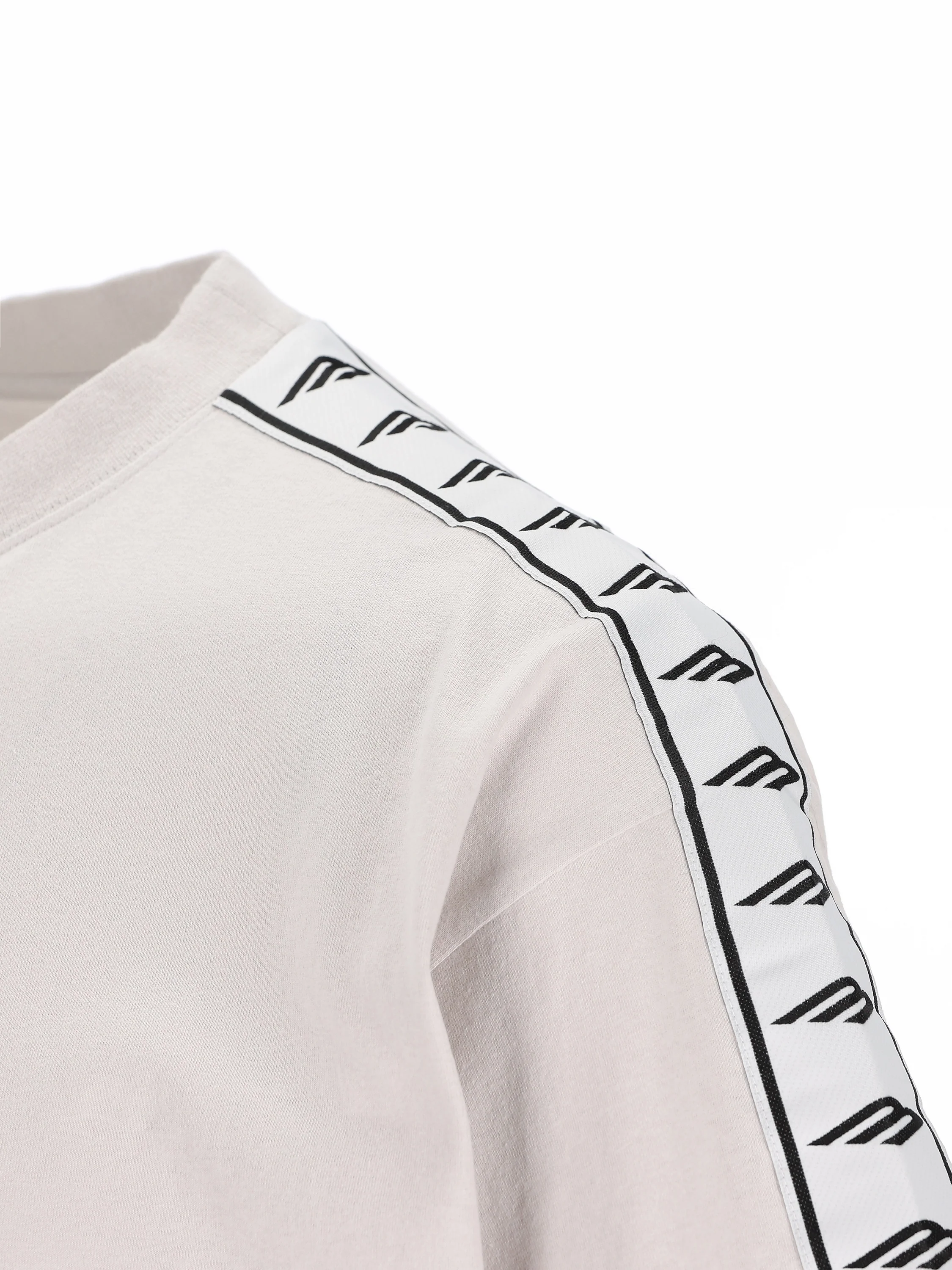 T-Shirt realizzata in cotone. 764235 TTVP89012 BALENCIAGA 