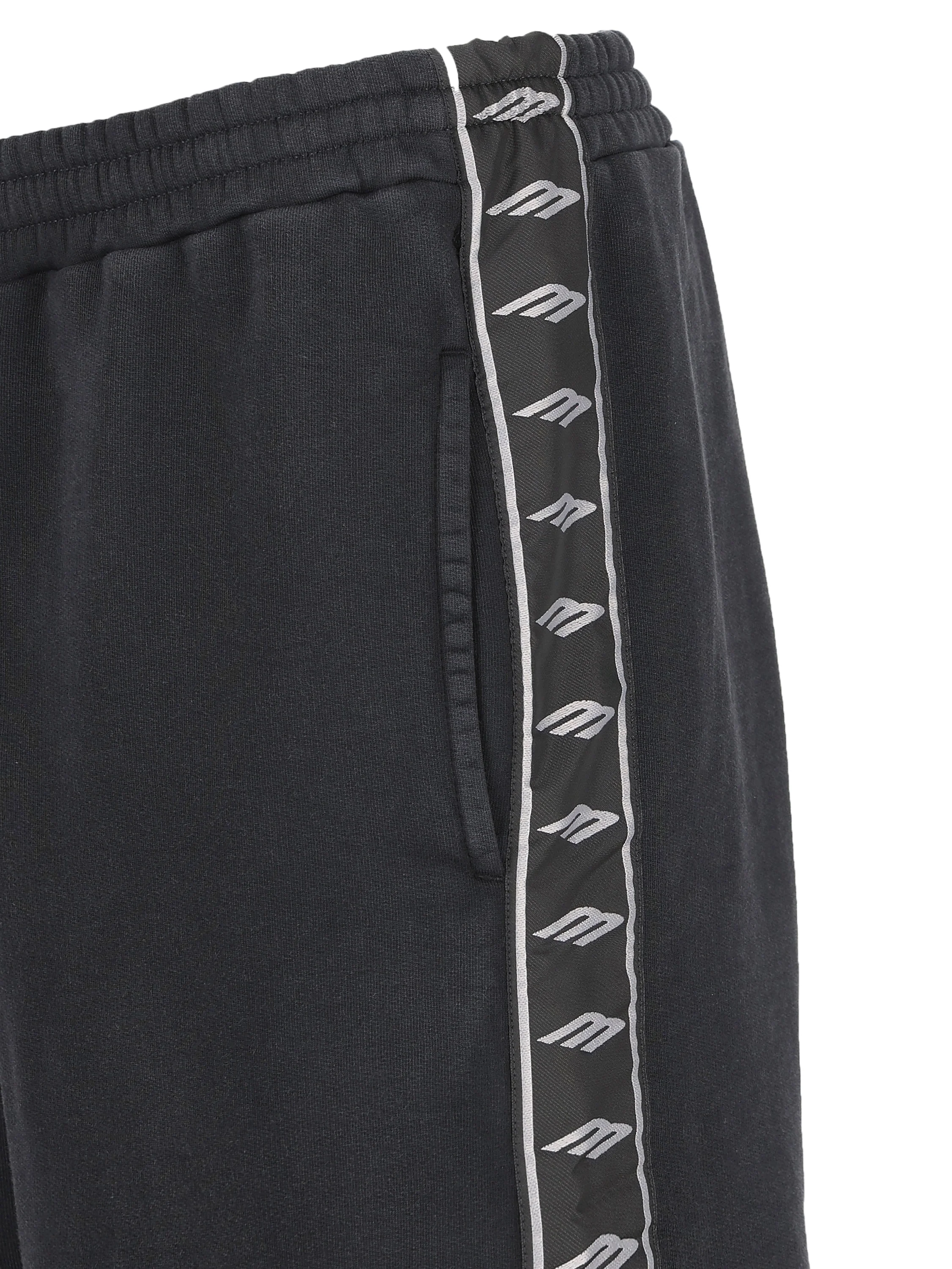 Pantaloni realizzati in cotone. 846917 TTVP75466 BALENCIAGA 