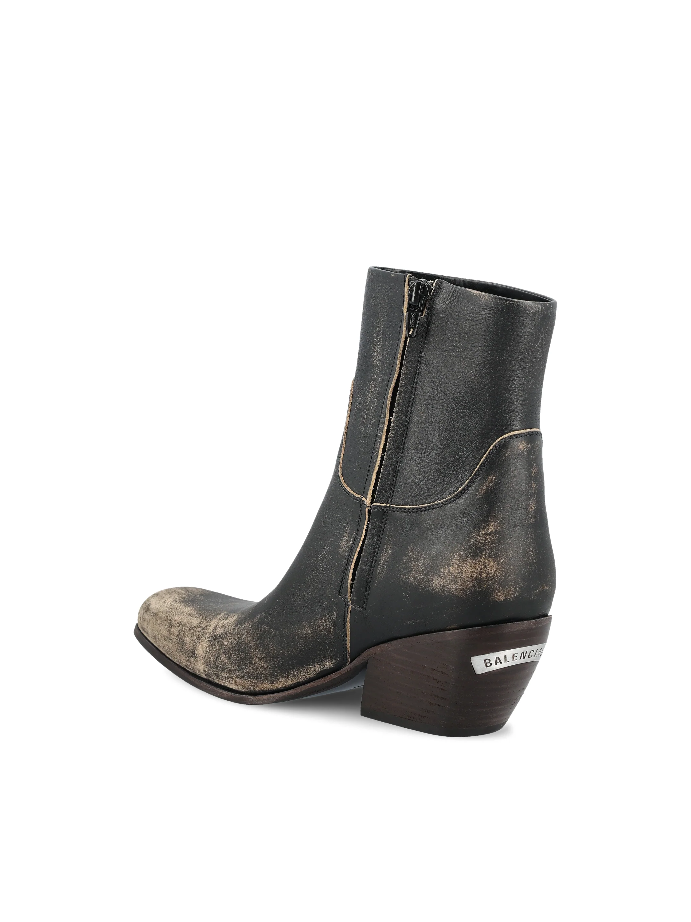 Stivali realizzati in pelle. 853787 WB2271090 BALENCIAGA 