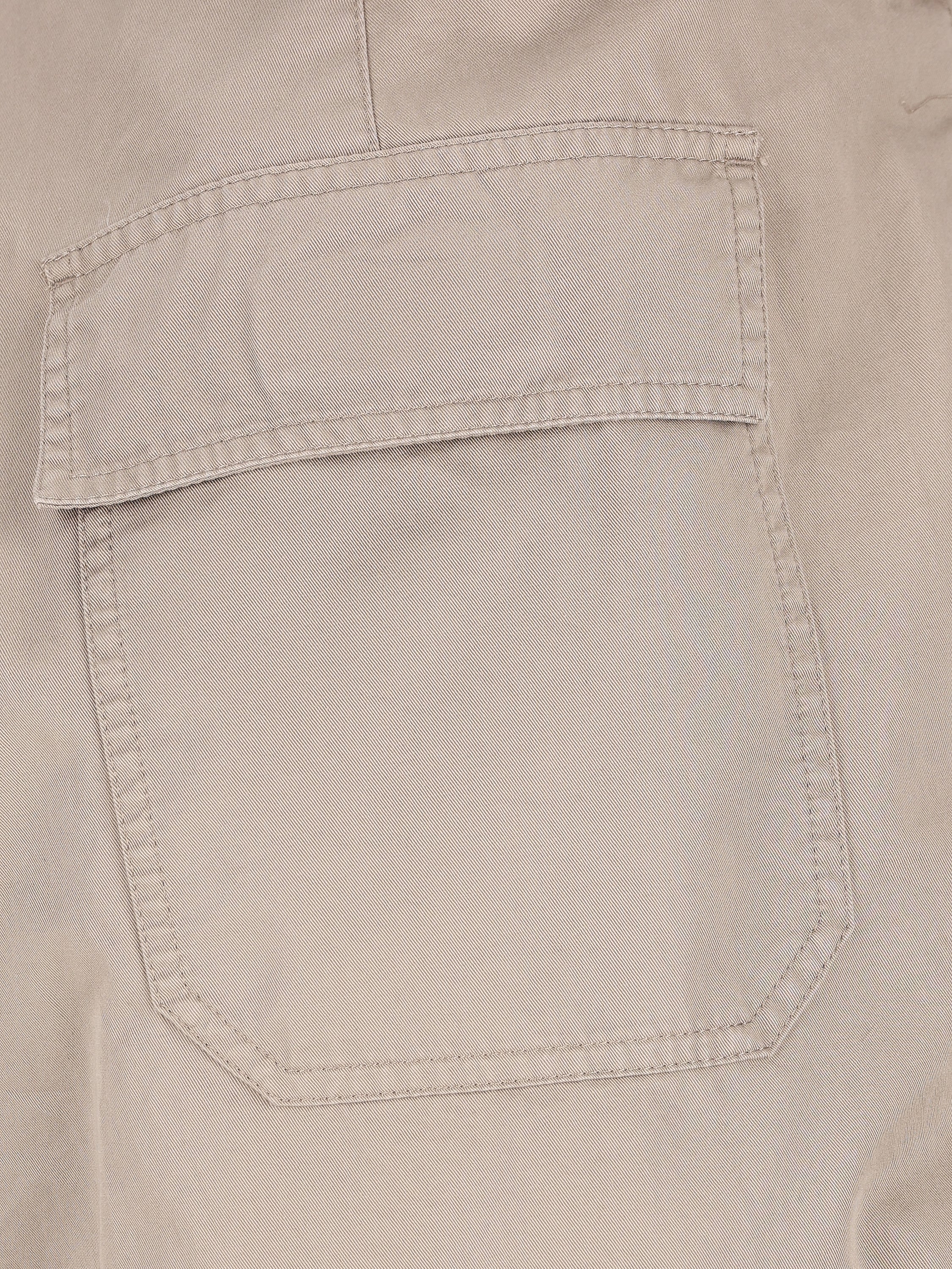 Pantaloni realizzati in cotone. 857631 TSP139509 BALENCIAGA 
