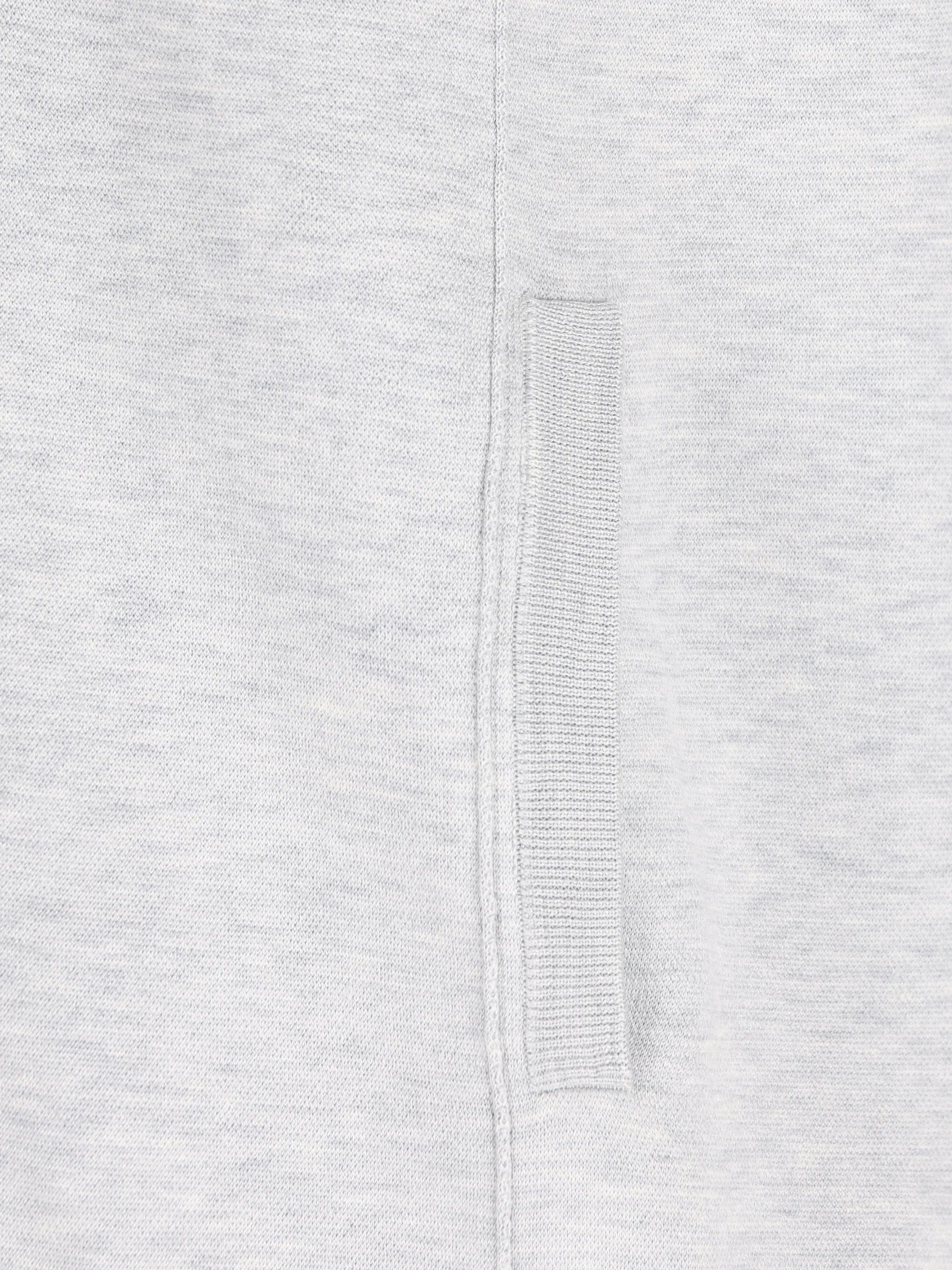 Gilet realizzato in seta e cotone. MNB806406G C072 BRUNELLO CUCINELLI 