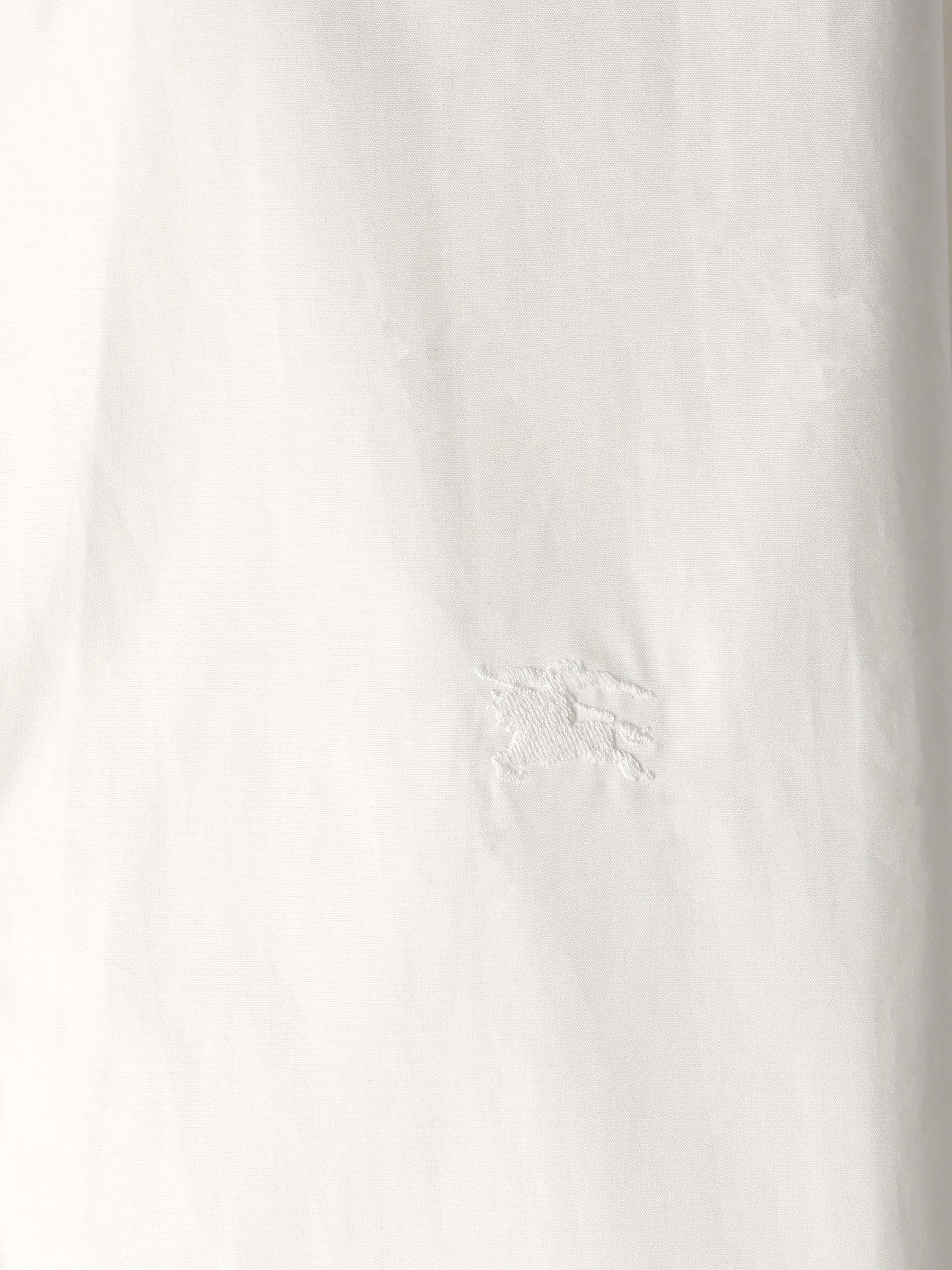 Camicia formale in popeline di cotone. 8120787 A1464 BURBERRY 