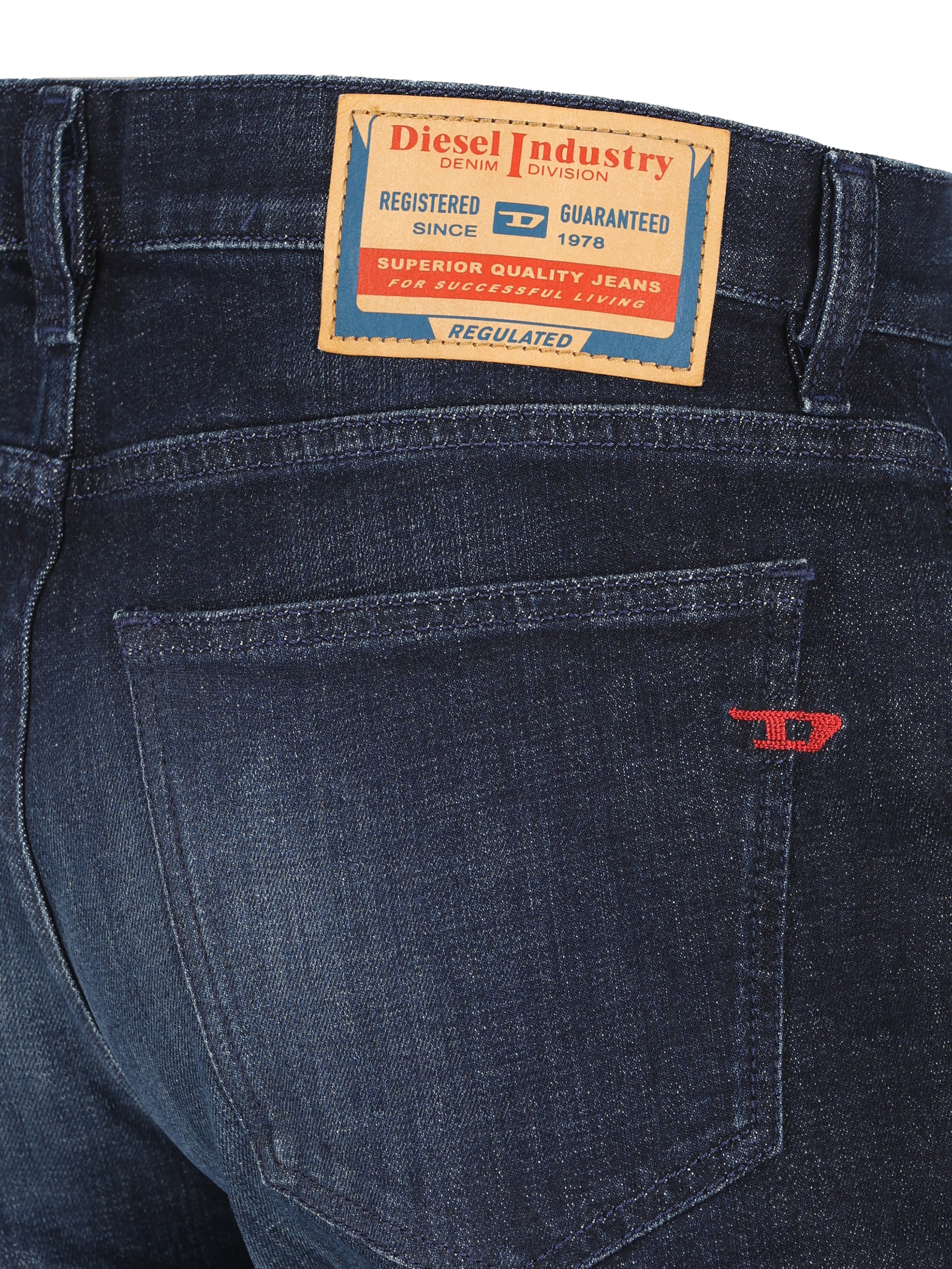 Jeans realizzati in cotone A03558 0ADBL01 DIESEL 