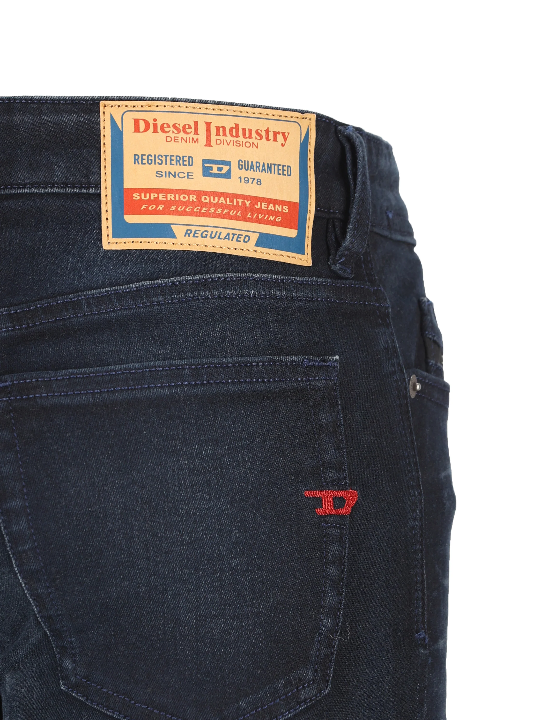 Jeans realizzati in cotone. A03594 0BMBU01 DIESEL
