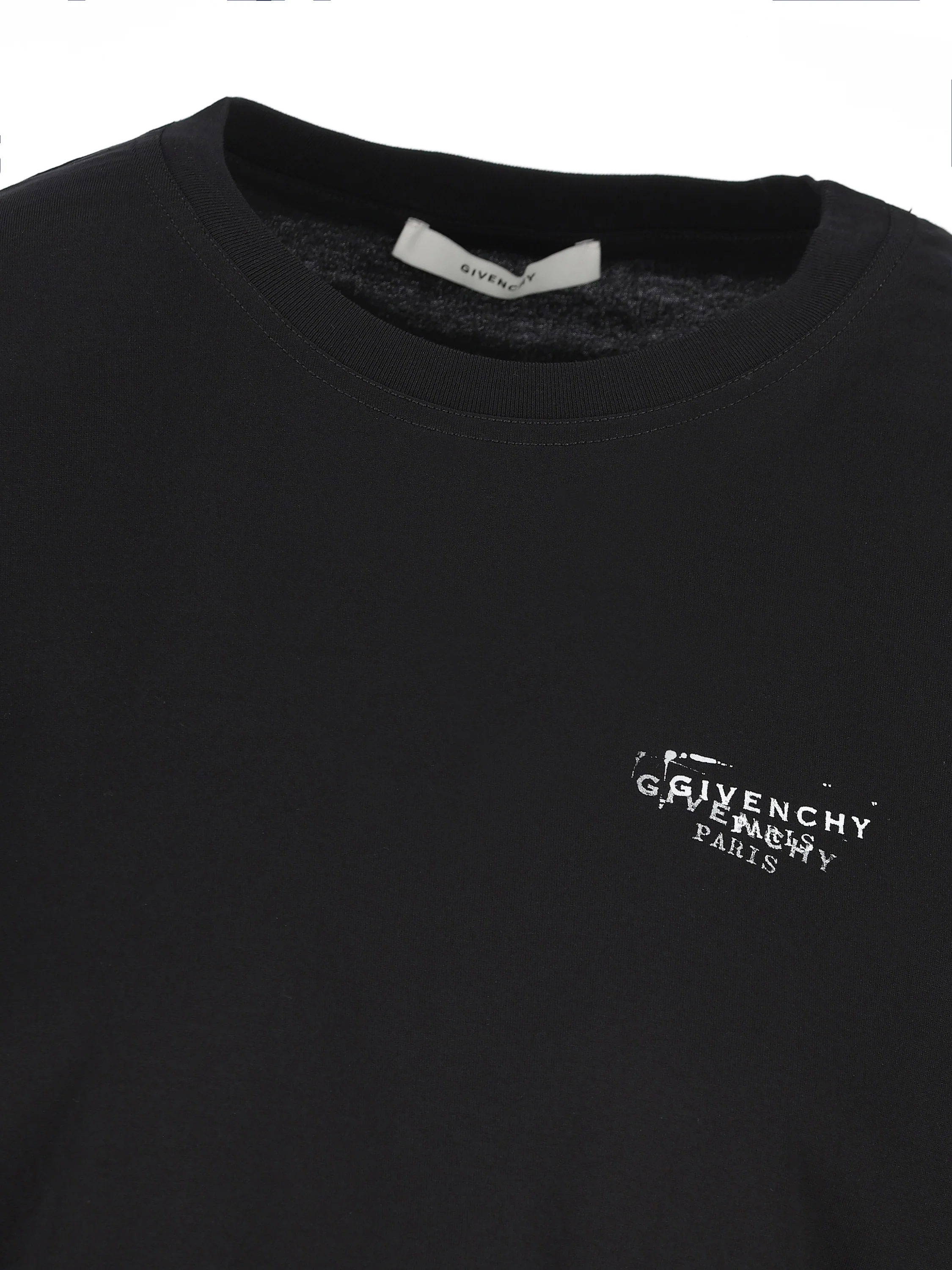 T-Shirt realizzata in cotone. BW70FJP7A7 001 GIVENCHY 