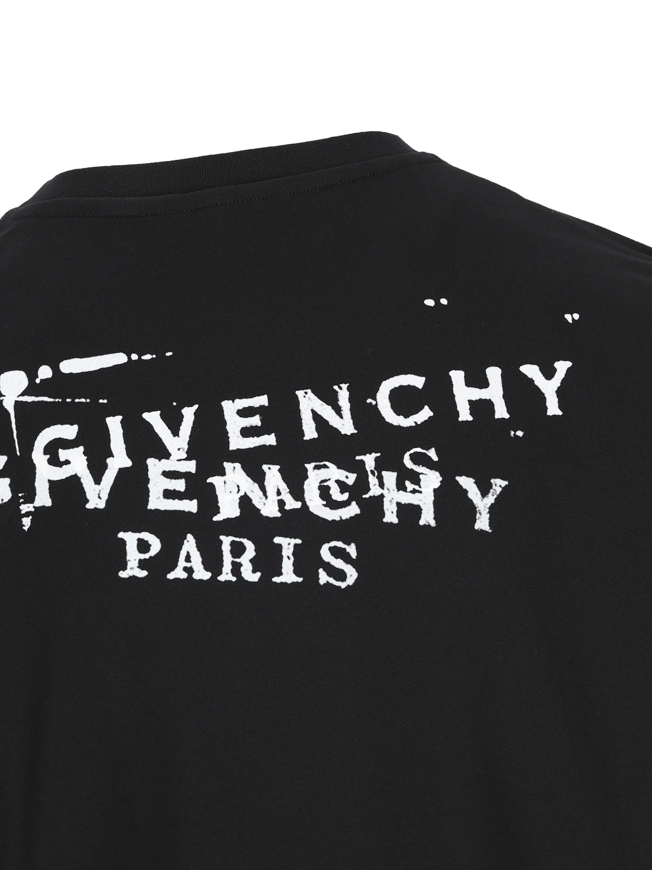 T-Shirt realizzata in cotone. BW70FJP7A7 001 GIVENCHY 