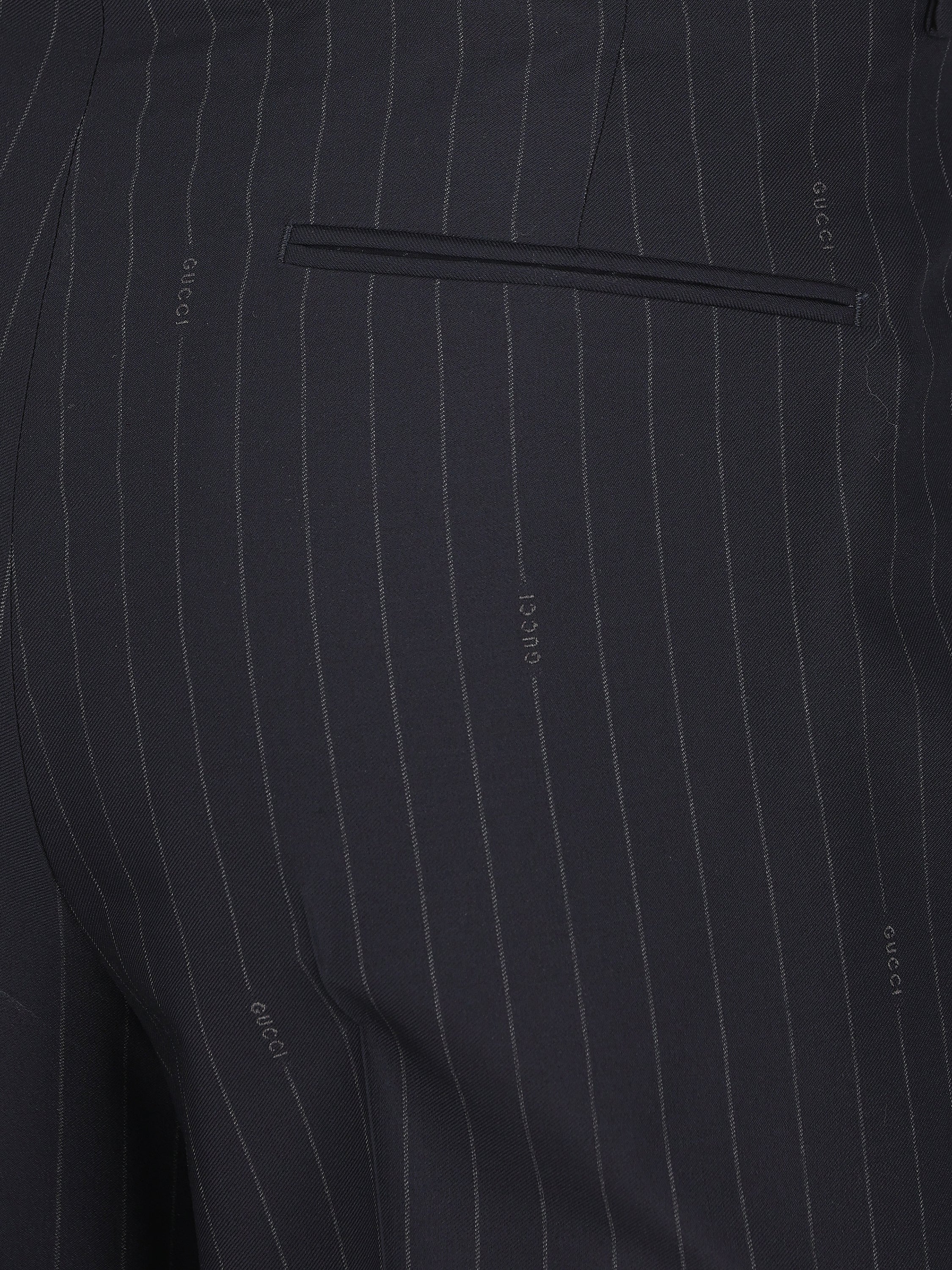 Pantaloni realizzati in lana. 814299 ZAS7A4405 GUCCI 