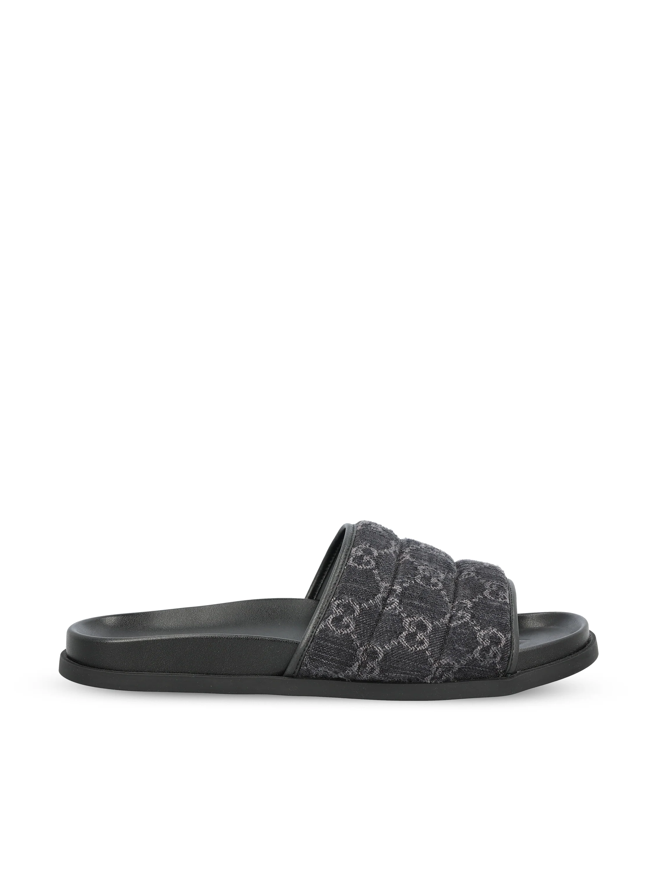 Sandalo realizzato in denim. 838089 FAFPY8473 GUCCI 