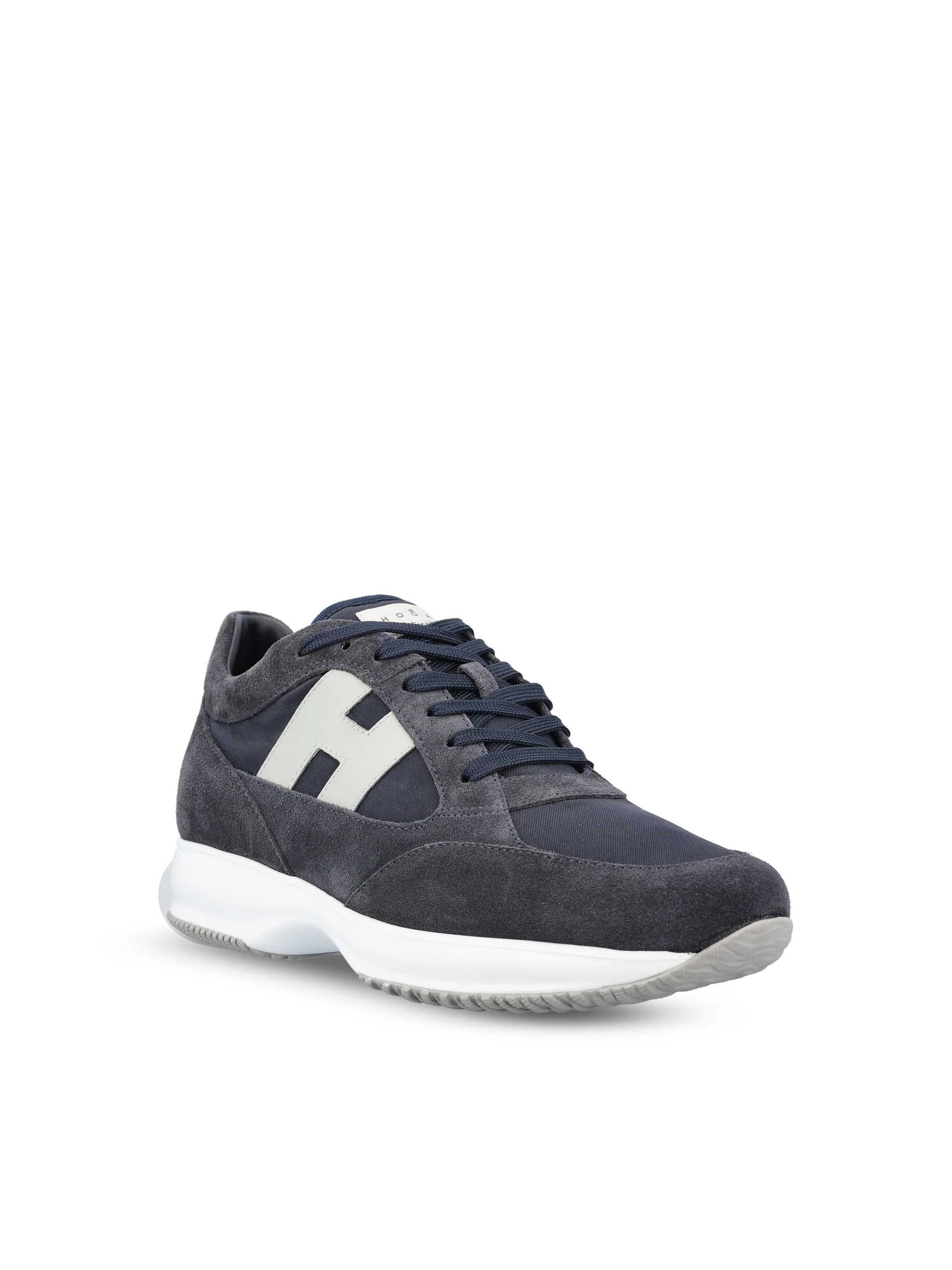 Sneakers realizzate in pelle scamosciata. HXM7130GC80V4R 785V HOGAN 