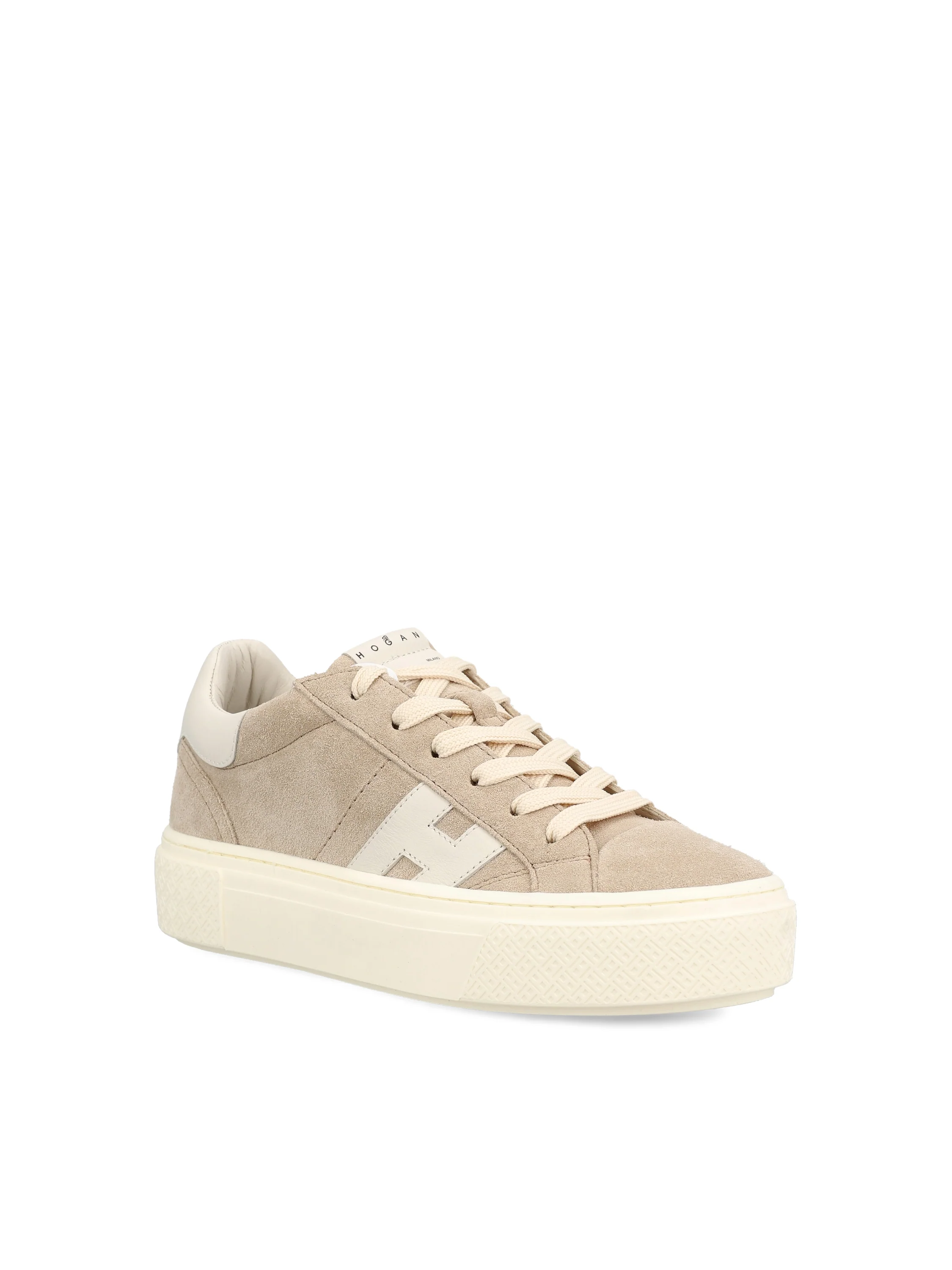 Sneakers realizzate in pelle scamosciata. HXW7050GB00UHO 378T HOGAN 