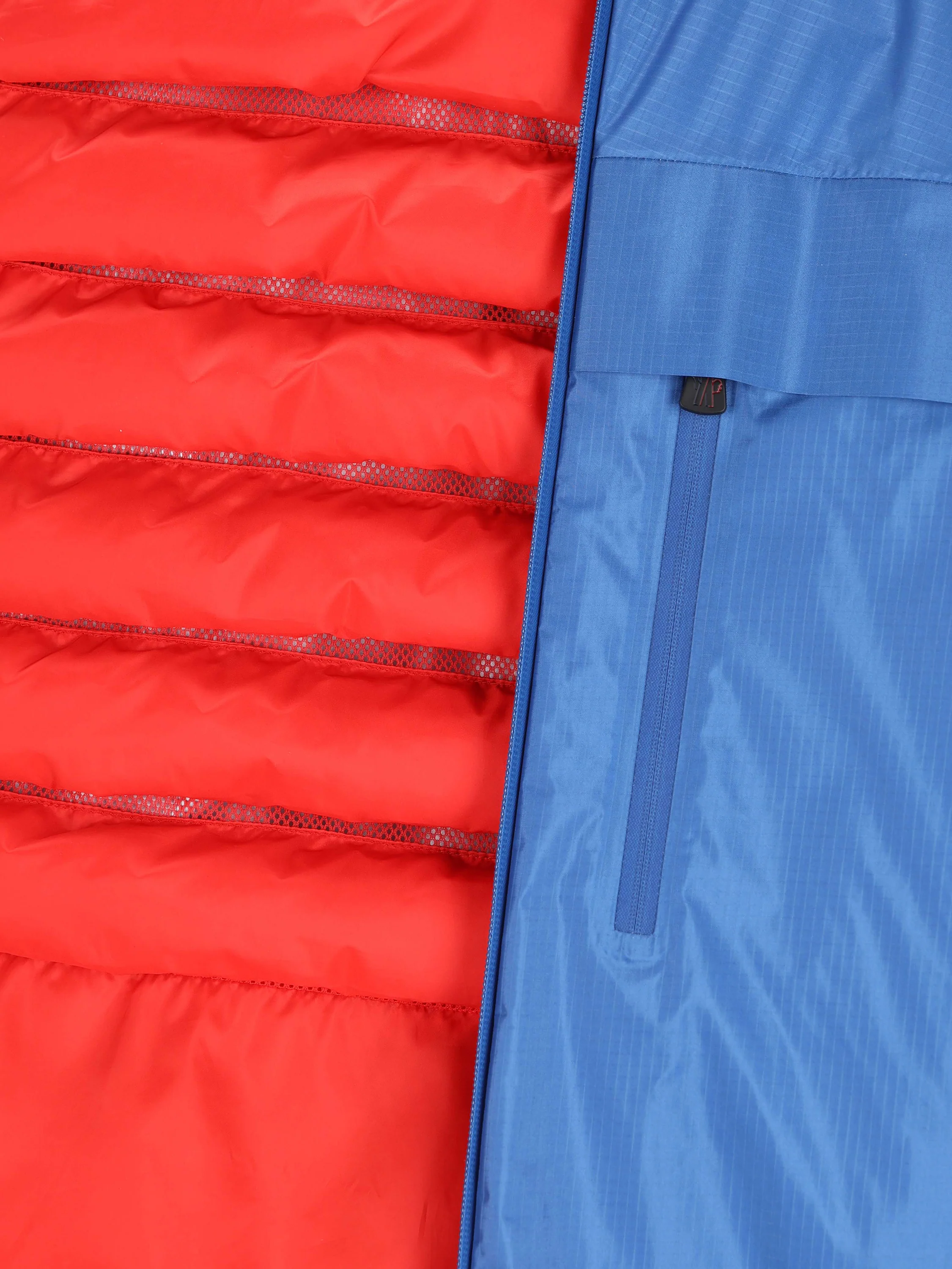 Giacca realizzata in poliammide. M1A00014 5998075C MONCLER GRENOBLE