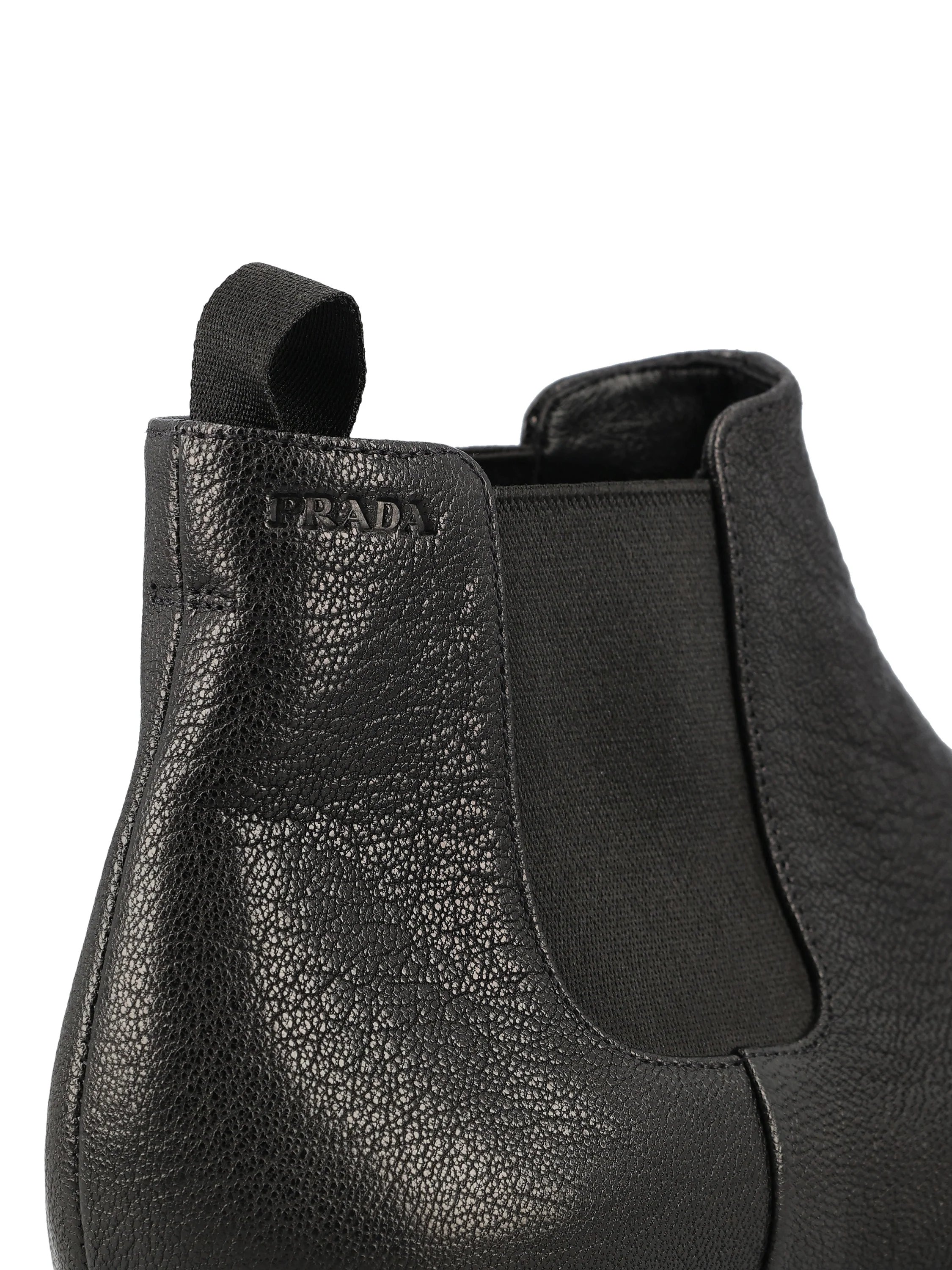 Stivaletti realizzati in pelle. 2TF036 3ACMF0002 PRADA 