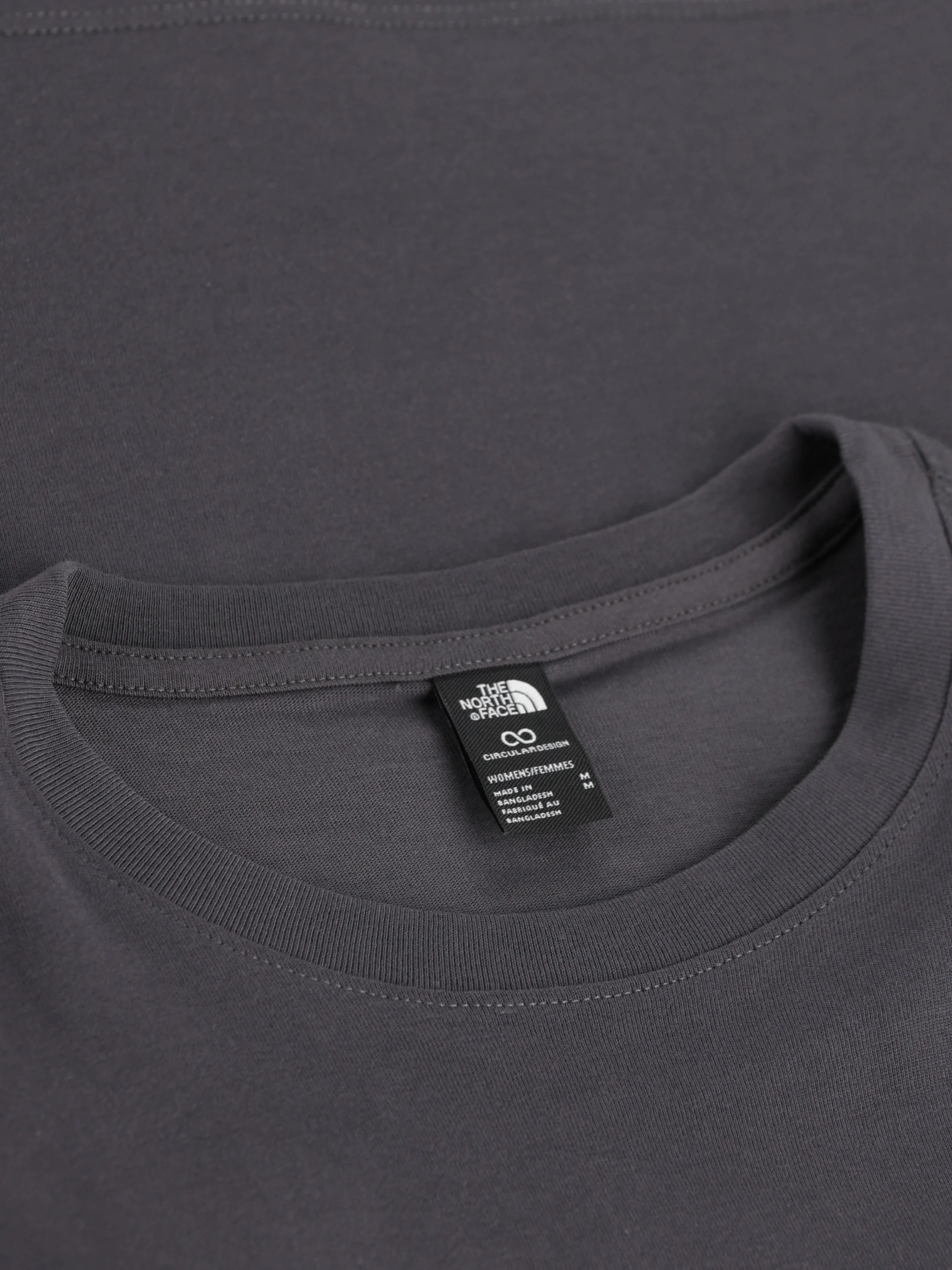T-Shirt realizzata in cotone. NF0A8GR1 RHI1 THE NORTH FACE 