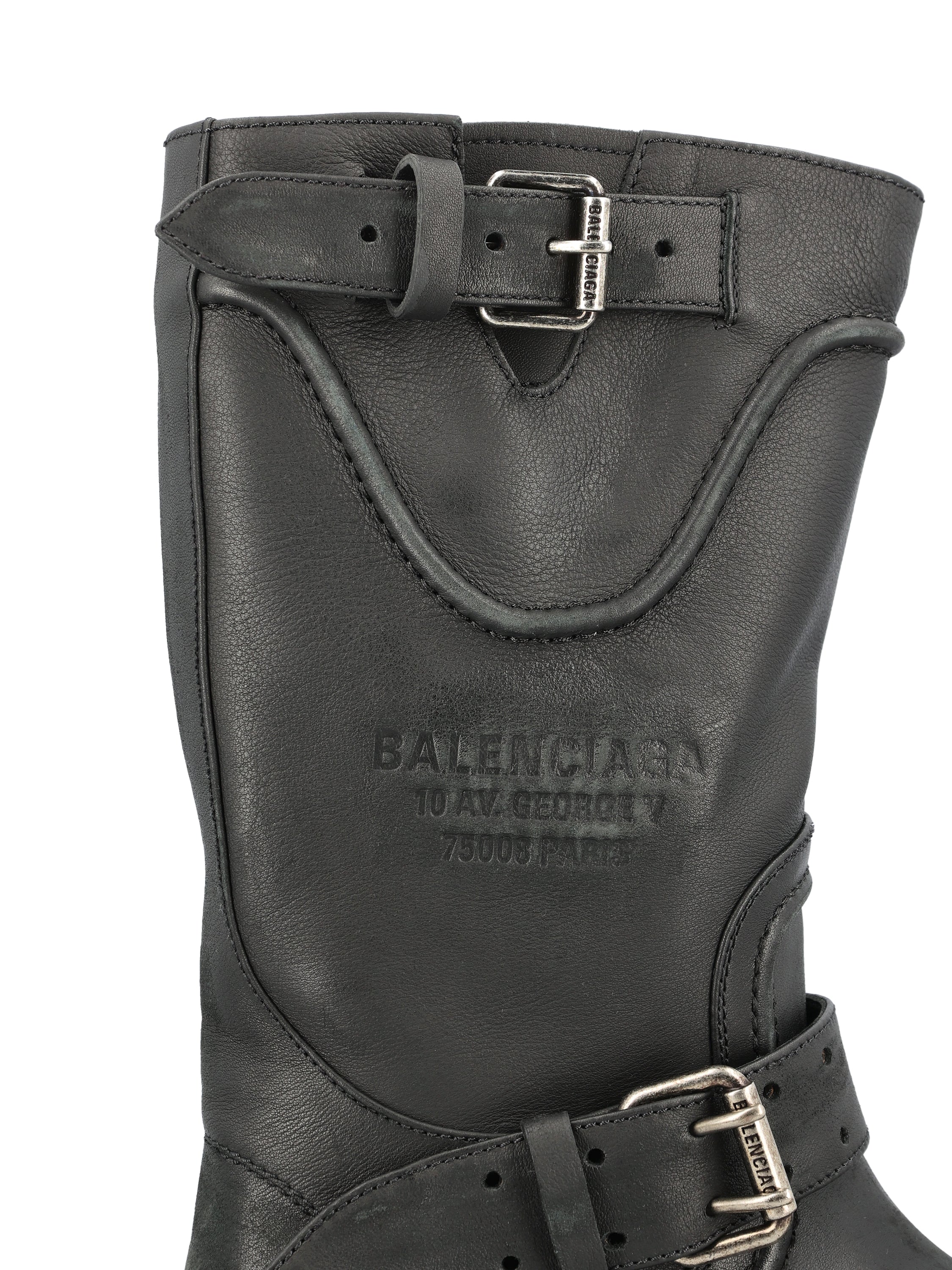 Stivali realizzati in pelle di vitello. 833585 WCAL11080 BALENCIAGA