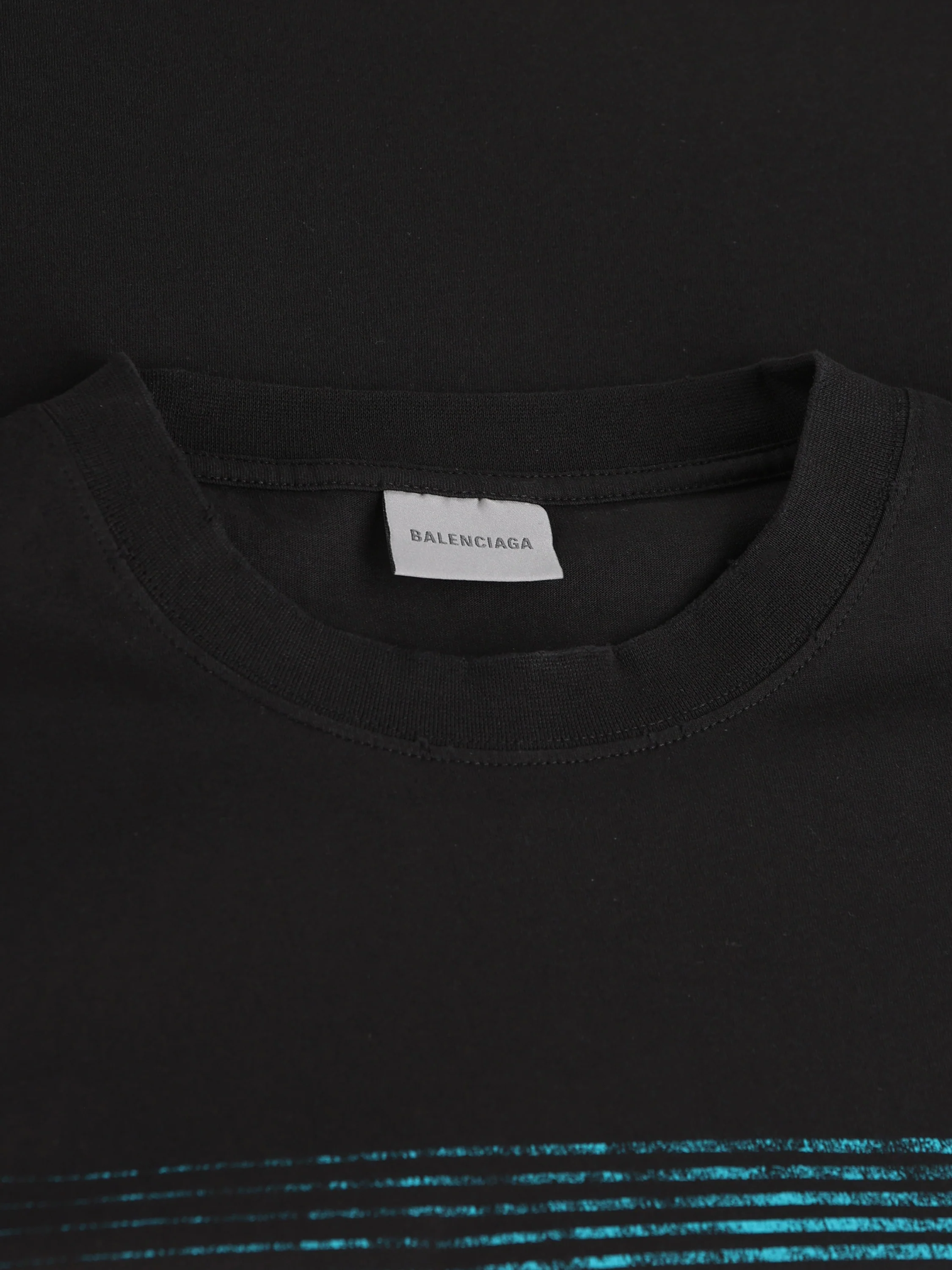 T-shirt realizzata in cotone. A001VV TUVO81000 BALENCIAGA