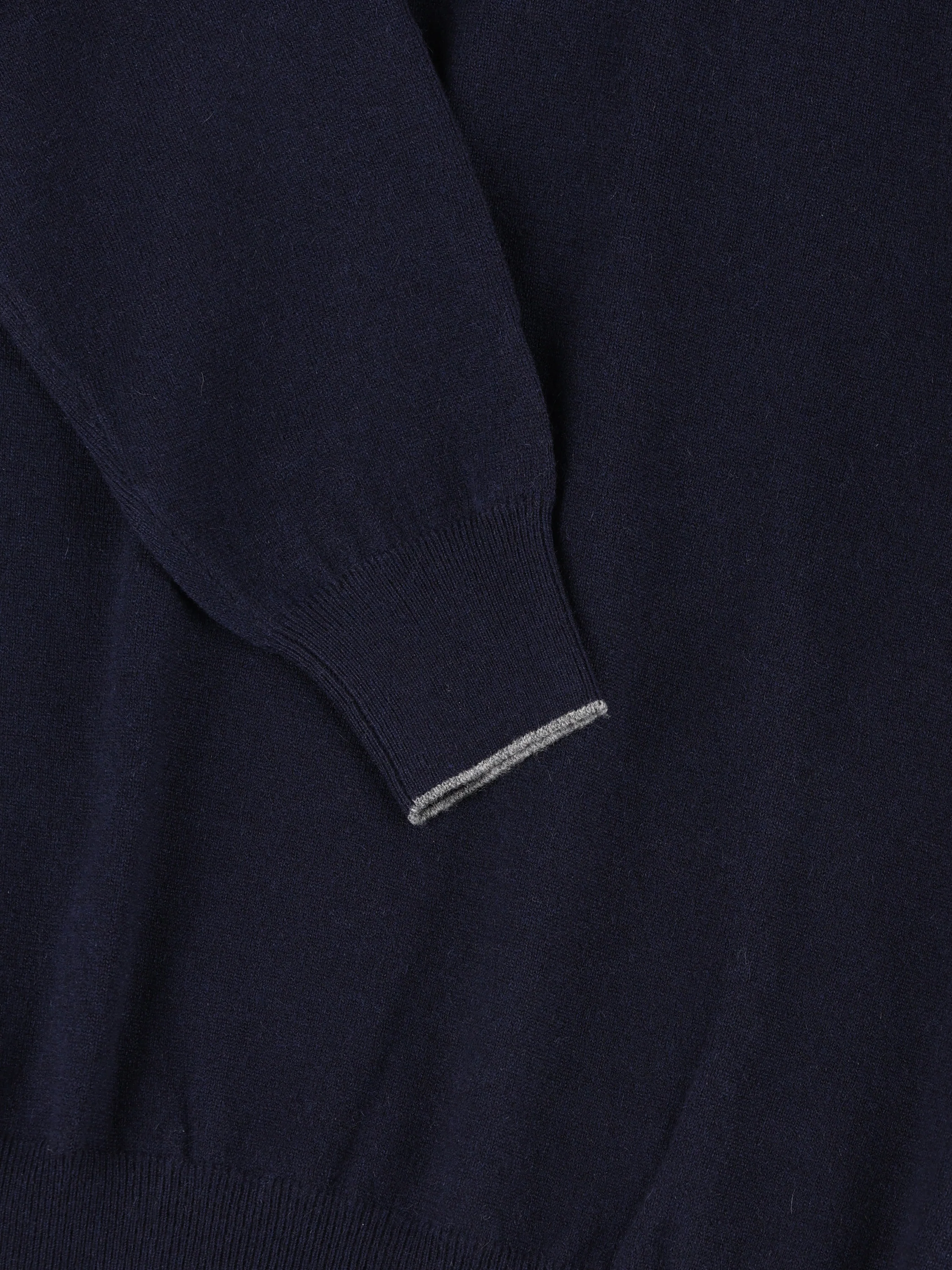 Polo in cashmere. M2200295 CW425 BRUNELLO CUCINELLI 