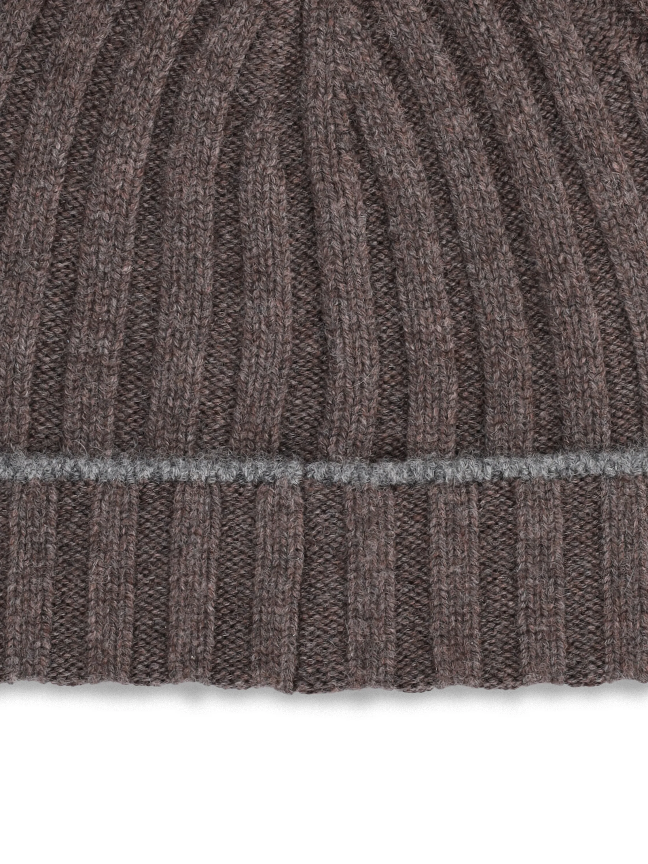 Berretto in cashmere. M2240900 CD981 BRUNELLO CUCINELLI 
