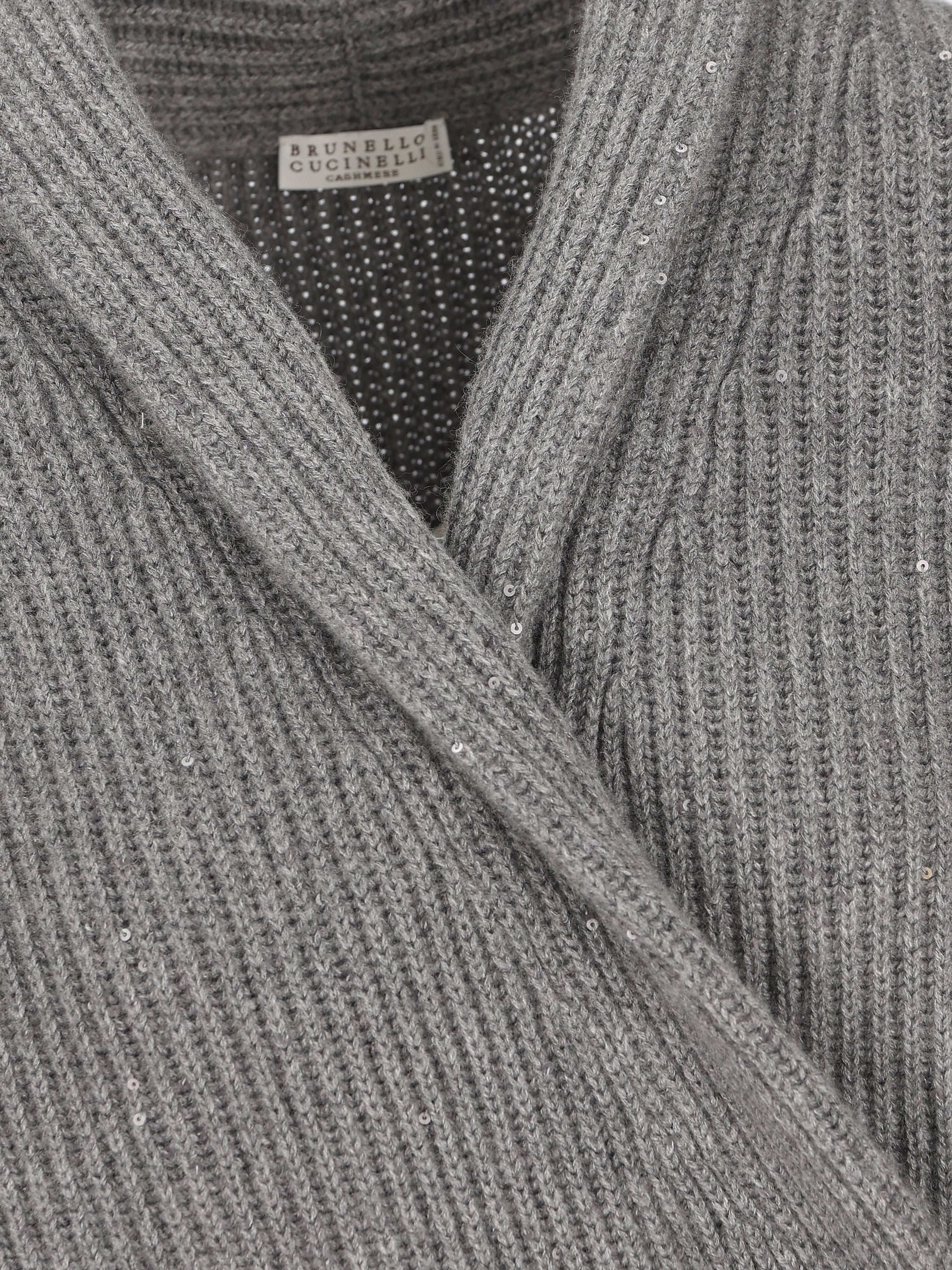 Cardigan realizzato in cashmere. M71544306 CJ074 BRUNELLO CUCINELLI 