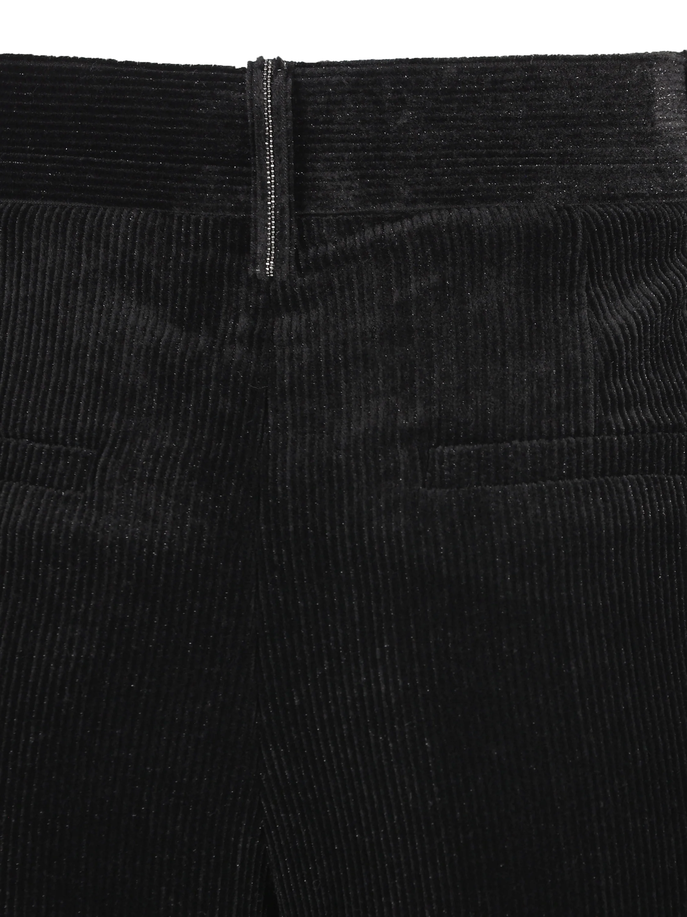Pantalone realizzato in velluto. MG568P8884 C101 BRUNELLO CUCINELLI 