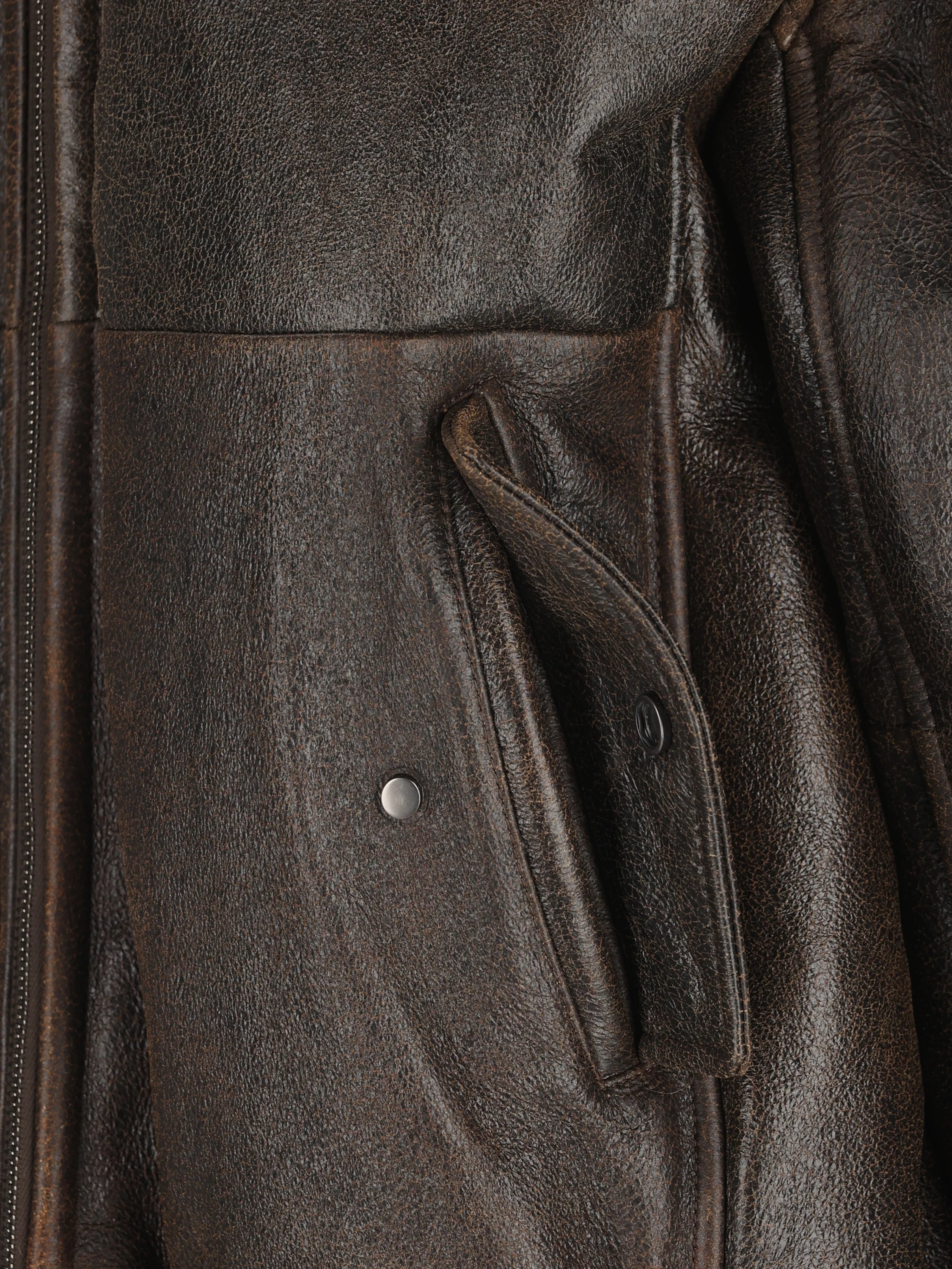 Bomber realizzat in shearling. MPMMA7564 C9998 BRUNELLO CUCINELLI 