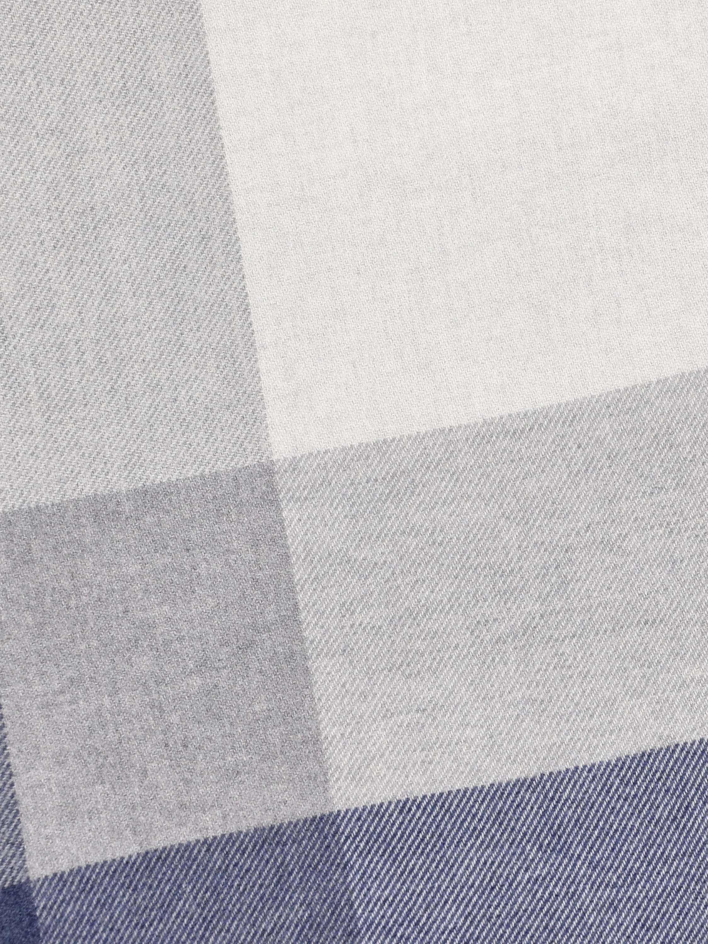 Sciarpa in lana e cashmere. MSC666AG CD061 BRUNELLO CUCINELLI
