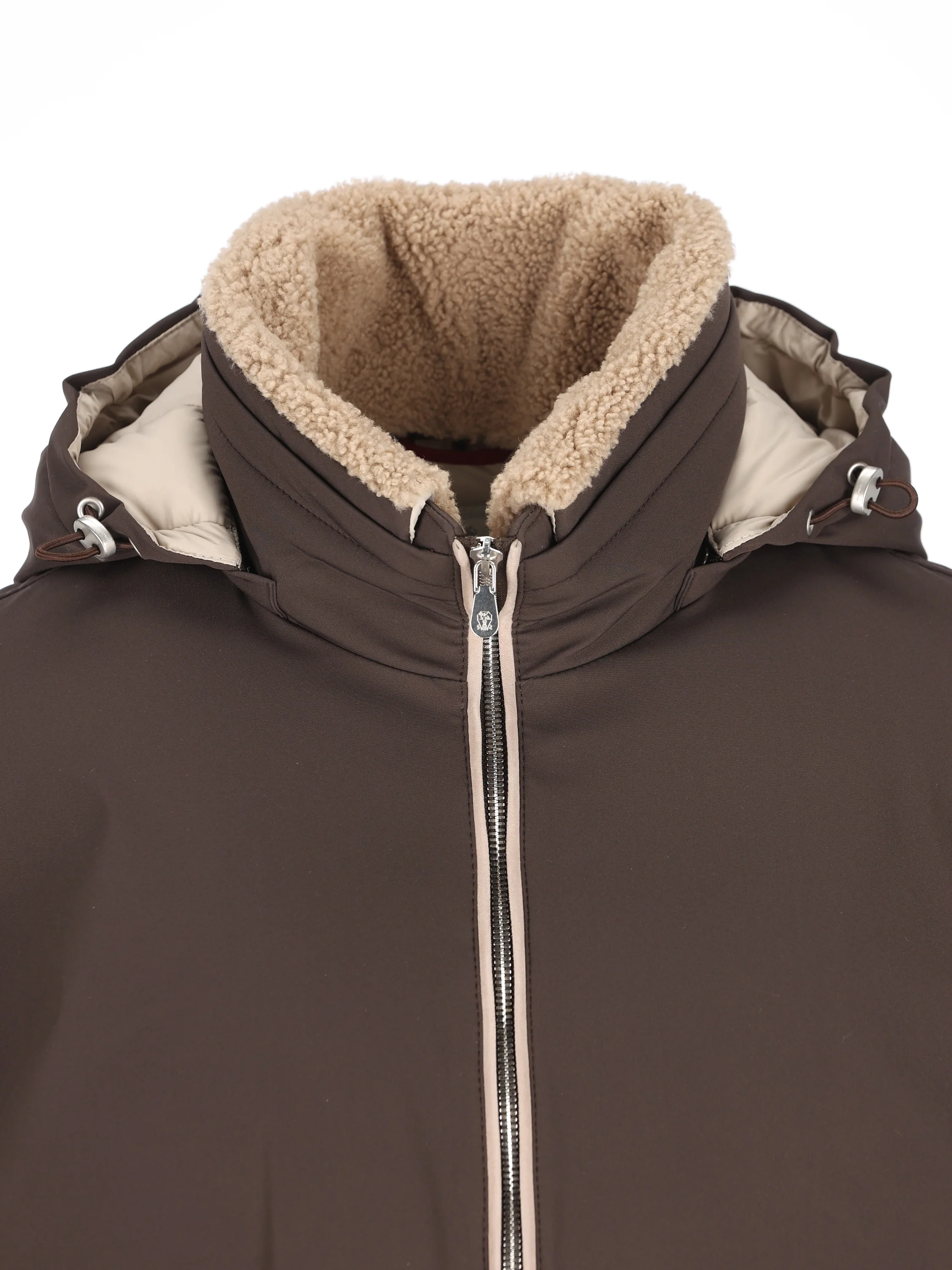 Giacca realizzata in poliammide. MV4061606 C104 BRUNELLO CUCINELLI 