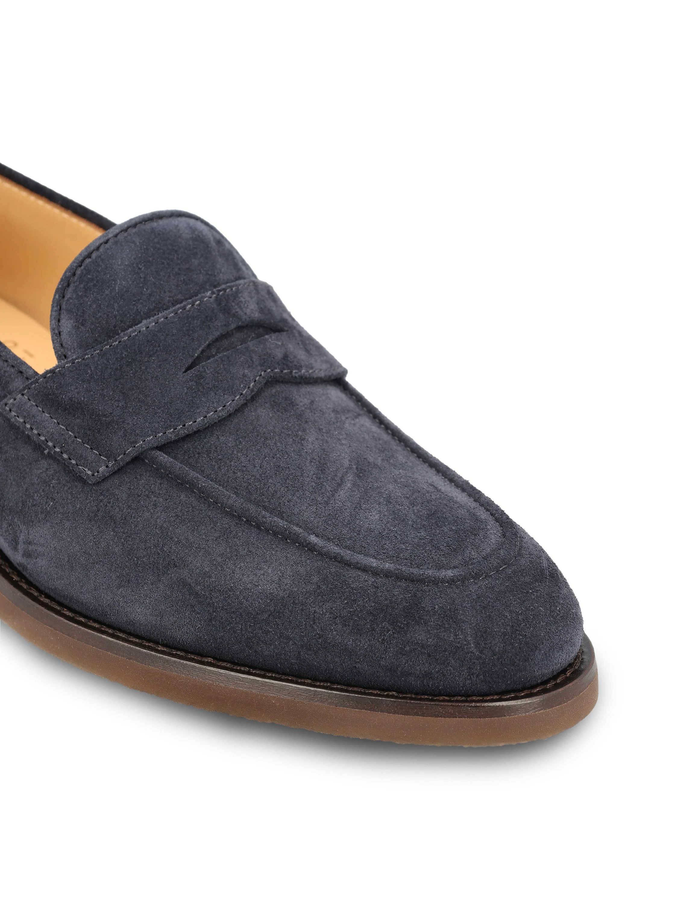 Mocassini realizzati in camoscio. MZUSOLE670 C9834 BRUNELLO CUCINELLI 