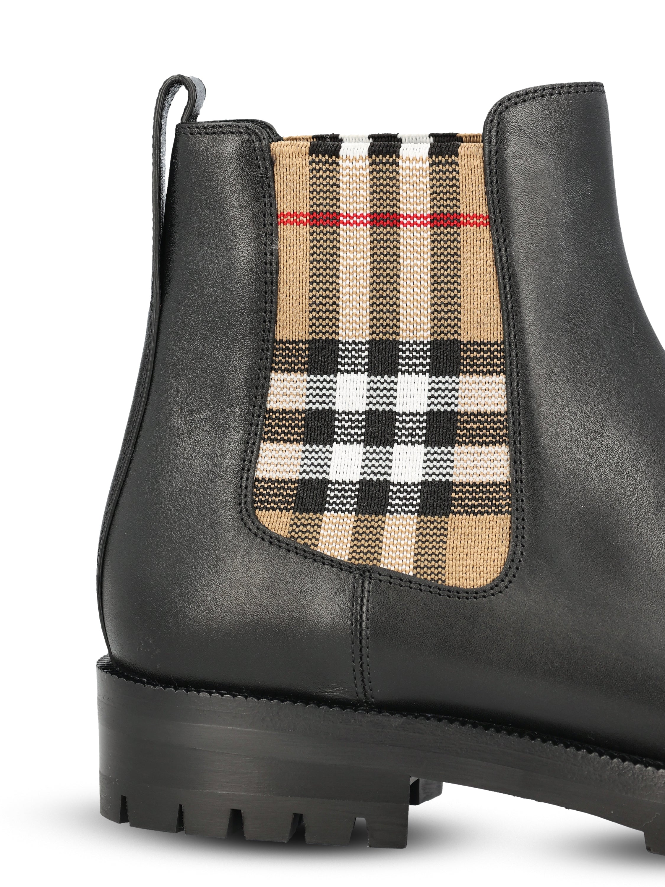 Stivaletti in pelle. 8042363 A1189 BURBERRY 