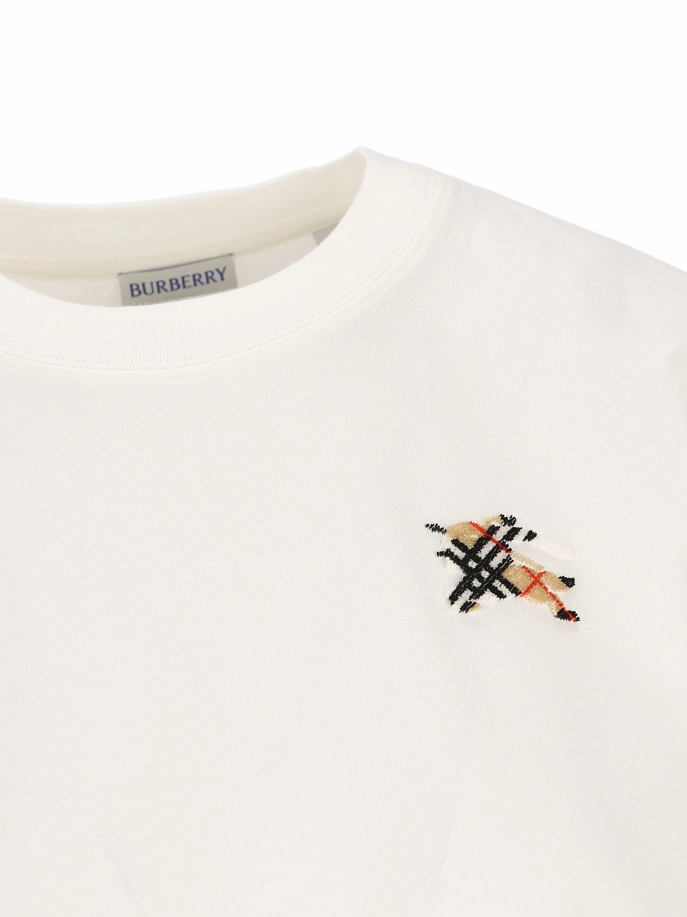 T-Shirt realizzata in cotone. 8127956 B7078 BURBERRY 