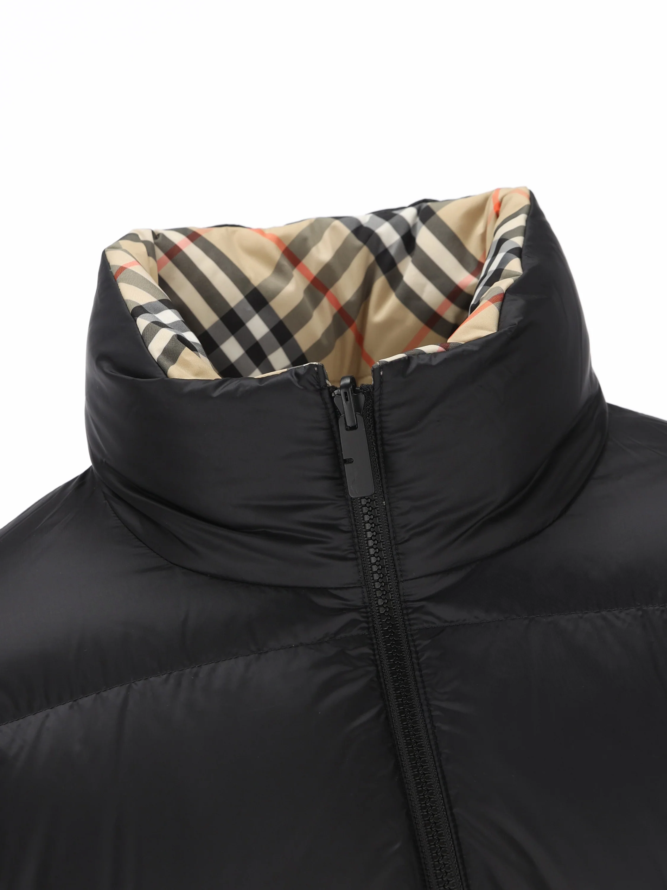 Piumino reversibile realizzato in poliestere 8131877 B9368 BURBERRY