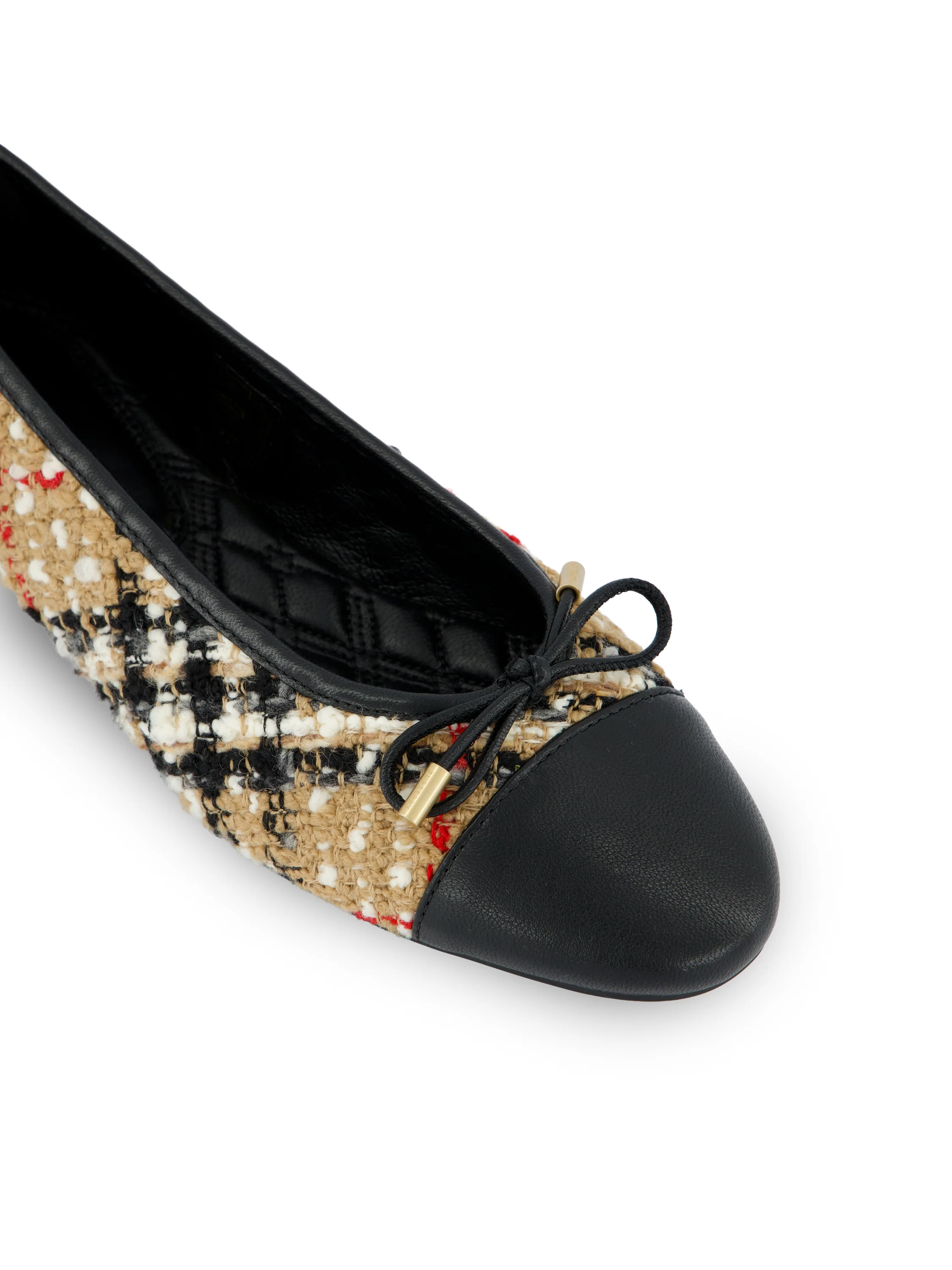 Ballerine realizzate in poliestere. 8132346 B9368 BURBERRY