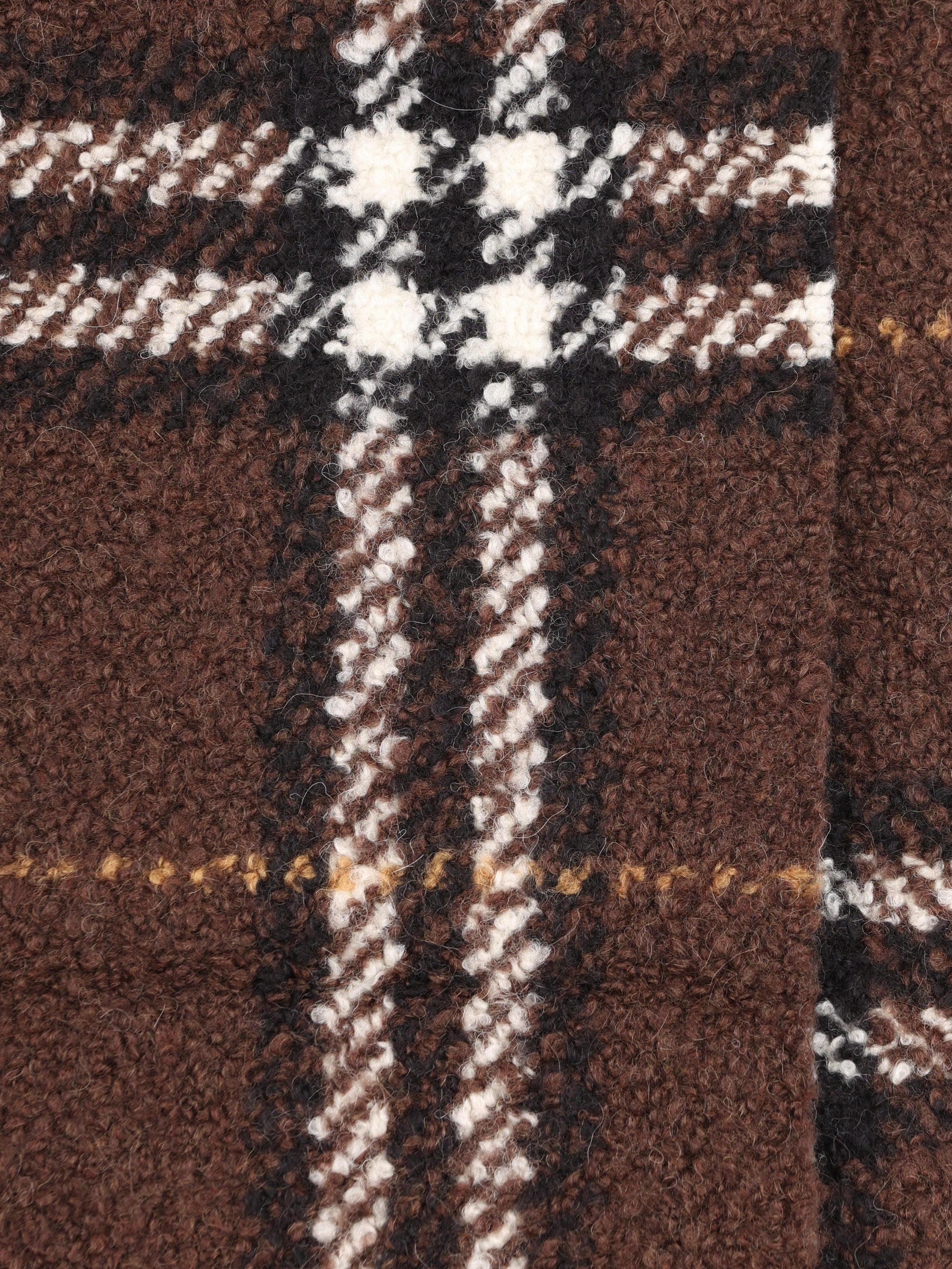 Sciarpa realizzata in lana. 8133113 C5936 BURBERRY