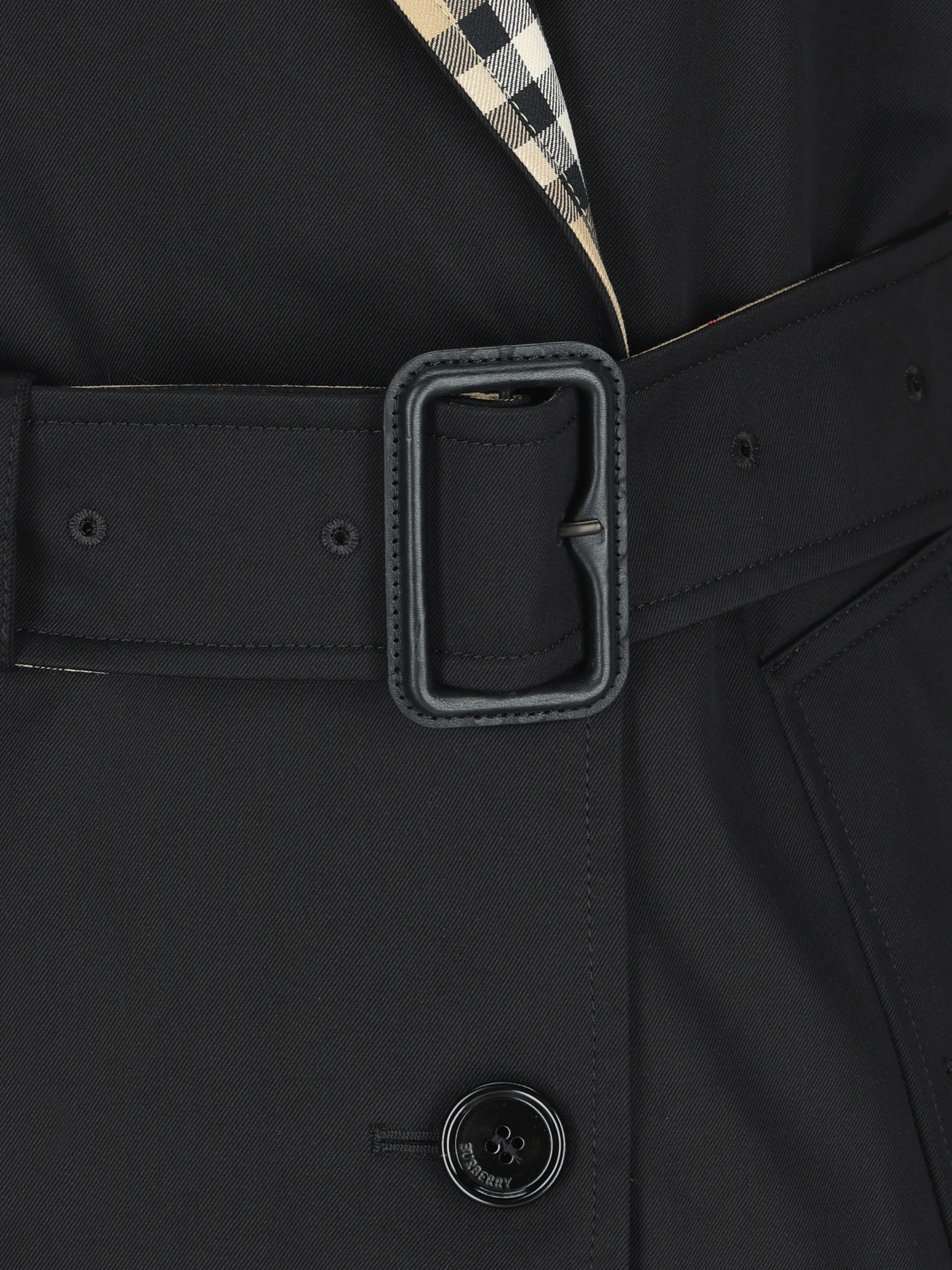 Giacca realizzata in gabardine. 8135307 A1189 BURBERRY 