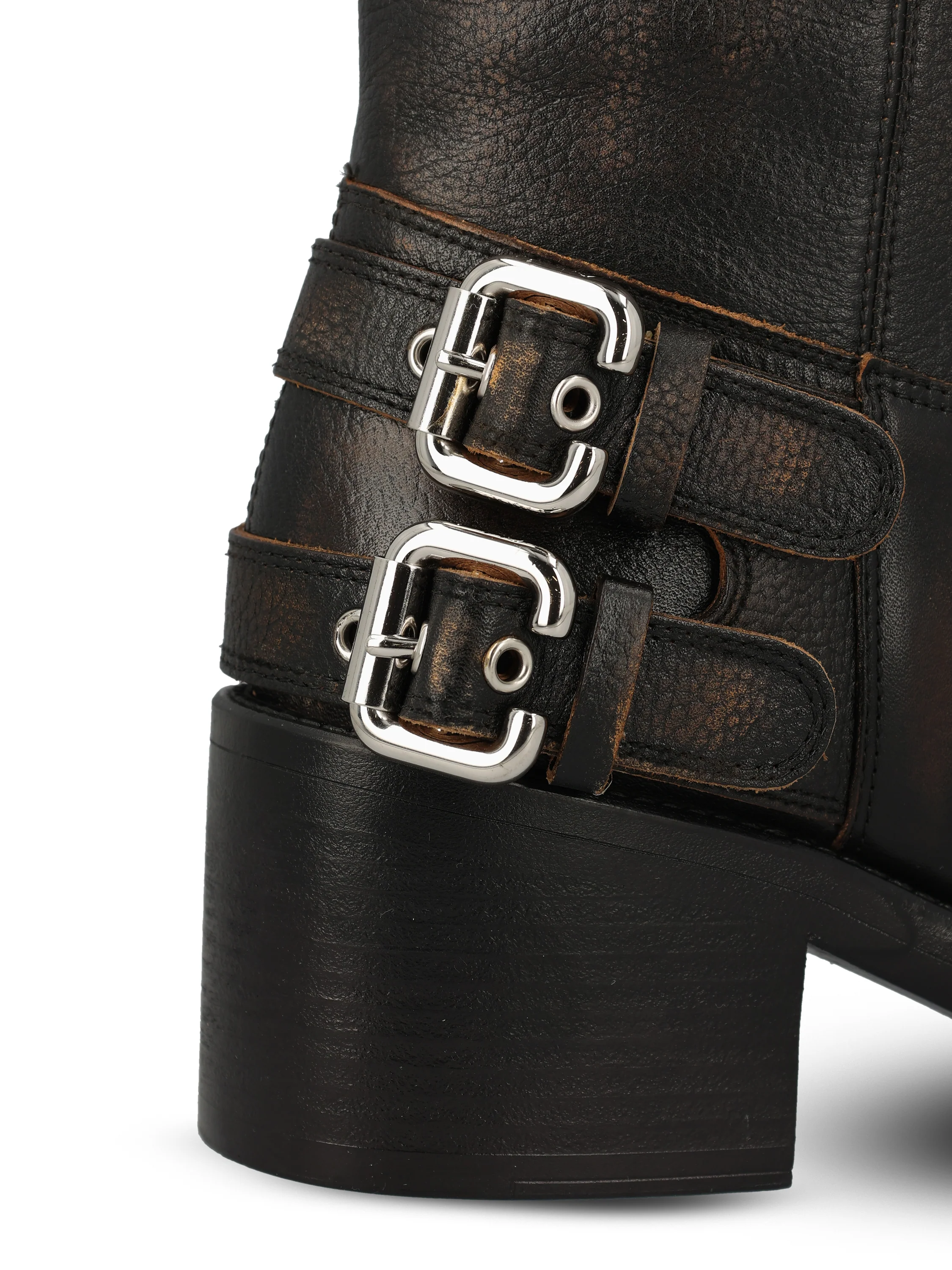 Stivali realizzati in pelle. CHC25A12ESY 001 CHLOE'
