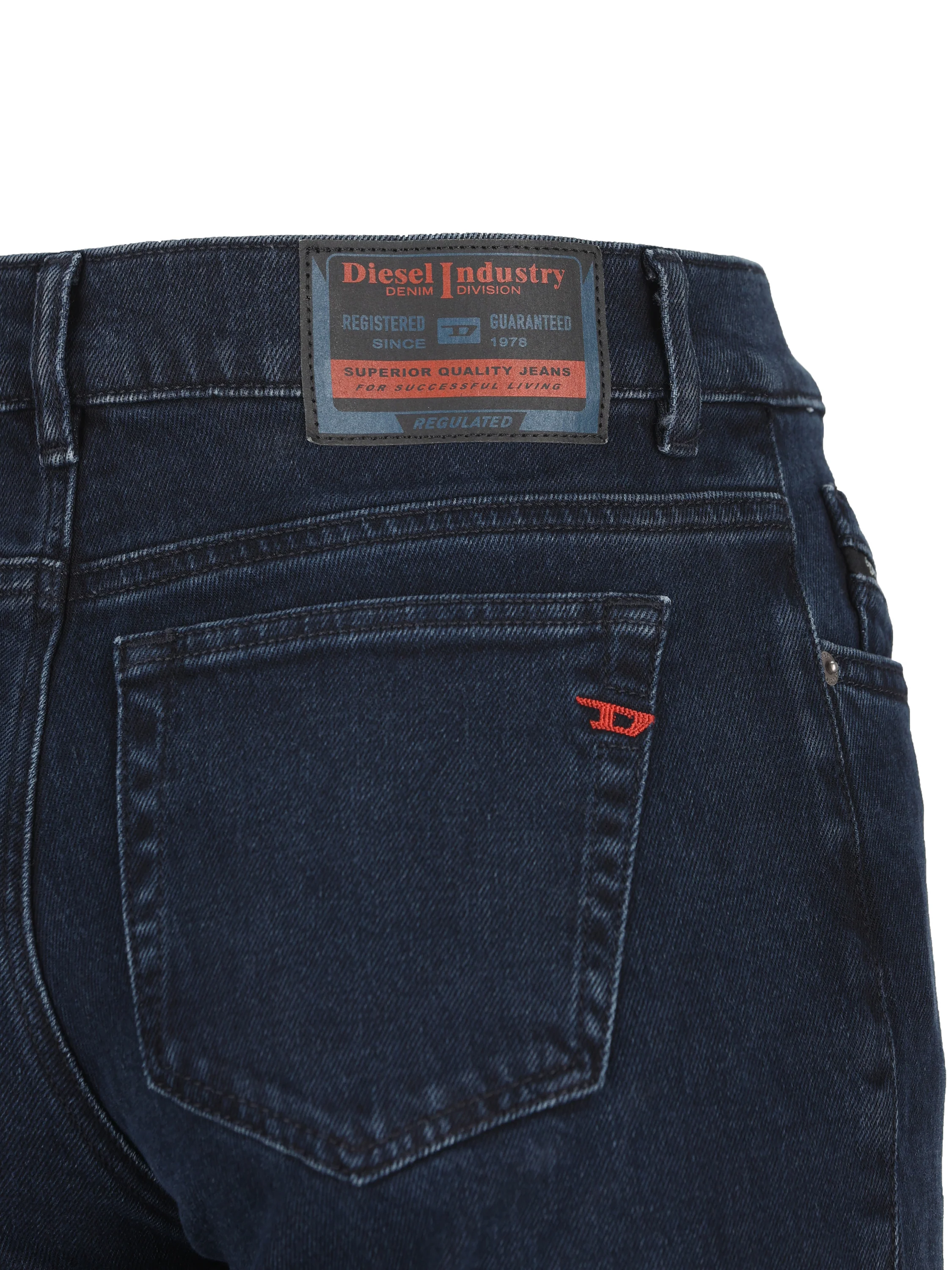 Jeans realizzati in cotone. A03624 0KBBJ01 DIESEL