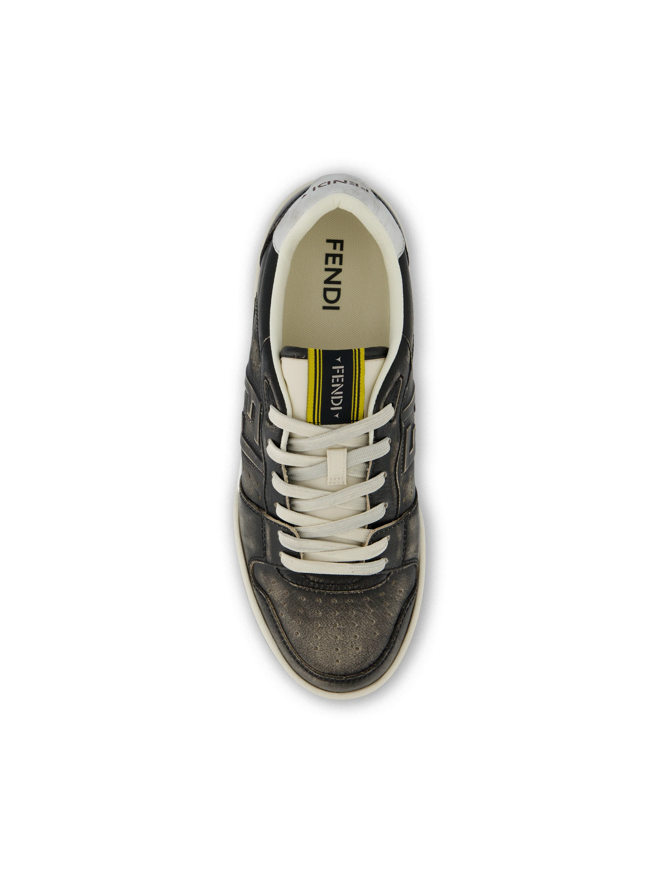 Sneakers realizzate in pelle. 7E1971 B17YF1XJT FENDI
