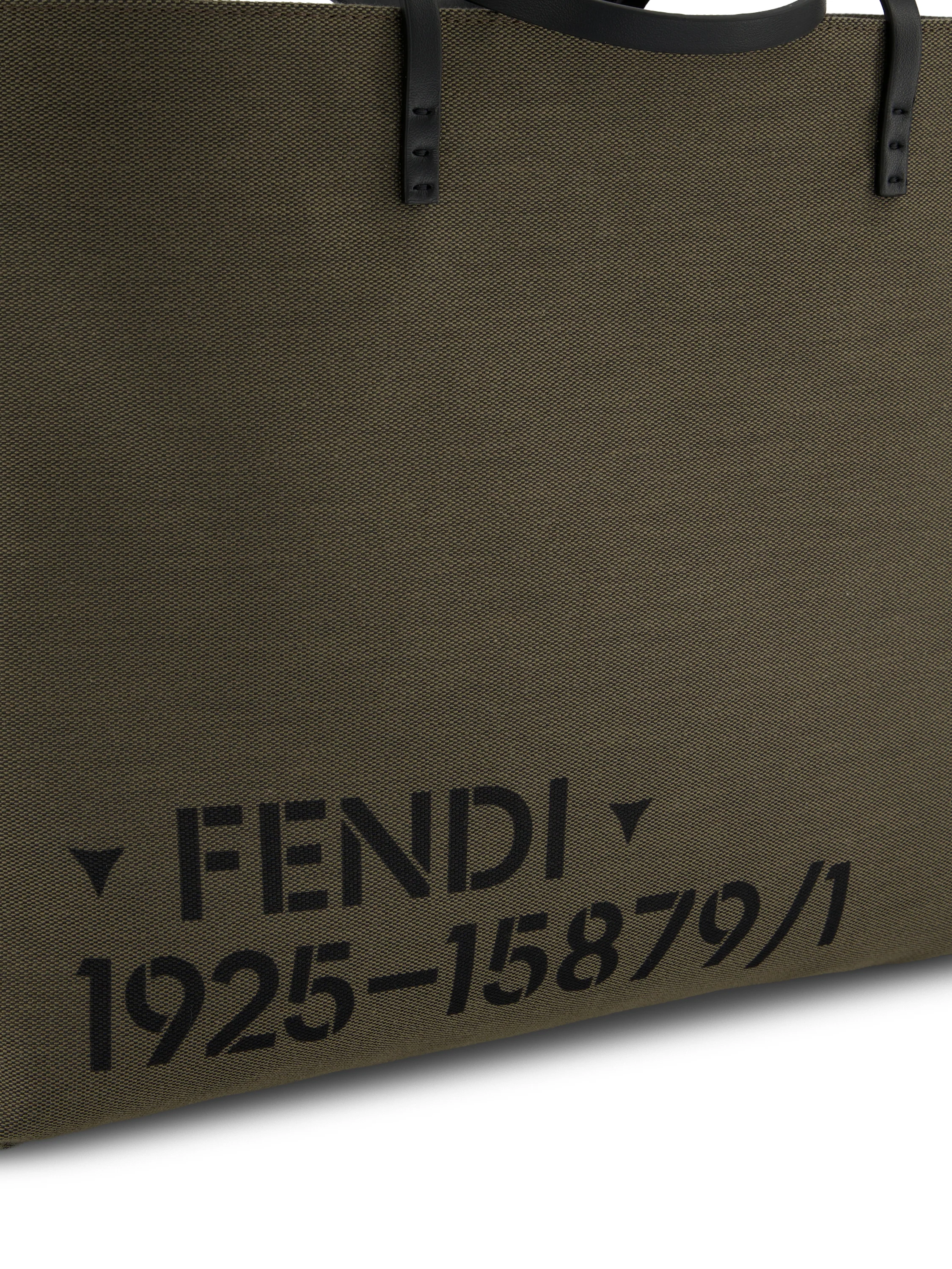 Borsa realizzata in canvas. 7VA704 B209F0ZPQ FENDI 