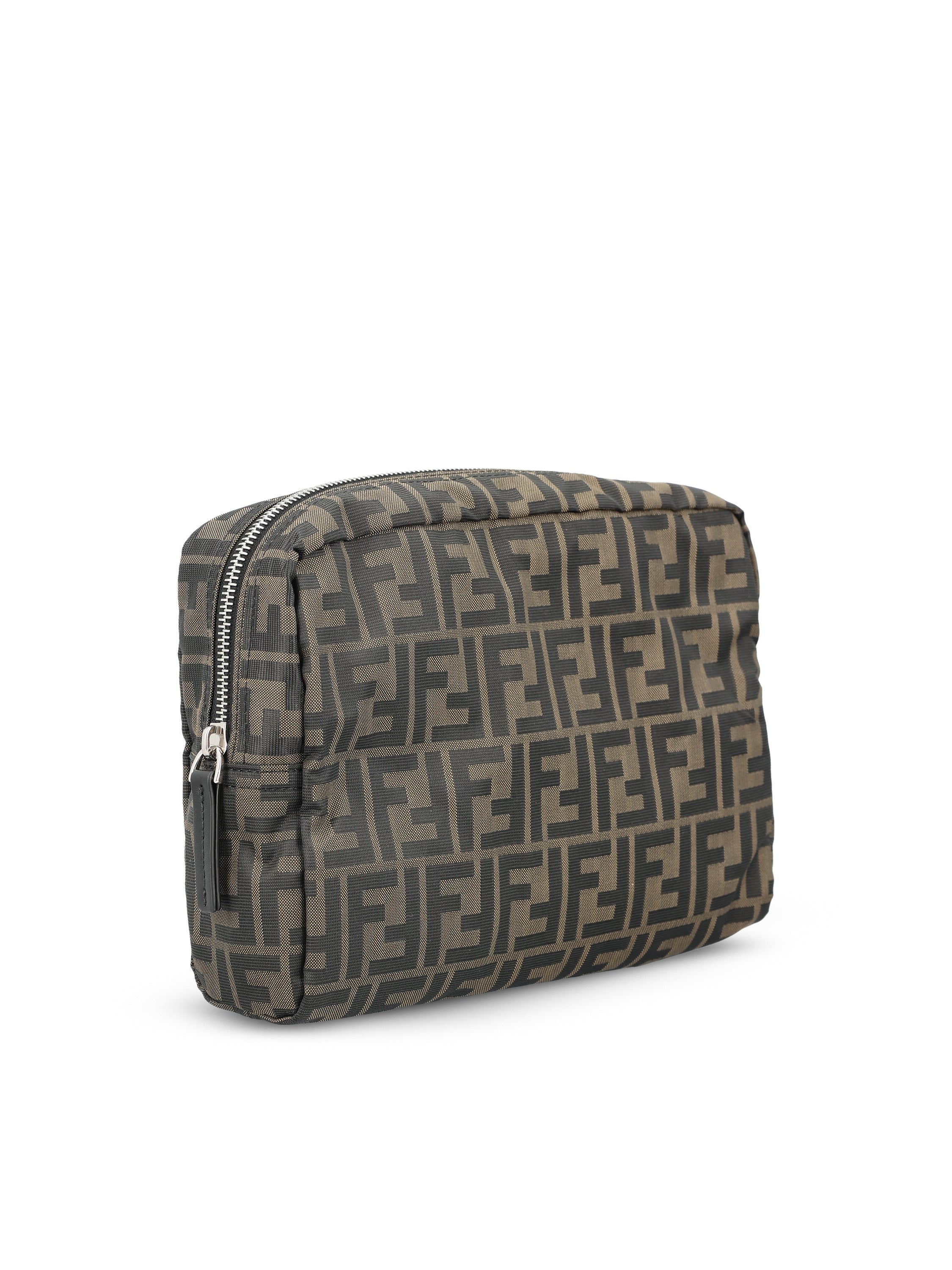 Beauty Case realizzato in poliestere. 8N0220 B1J2F1PR4 FENDI 