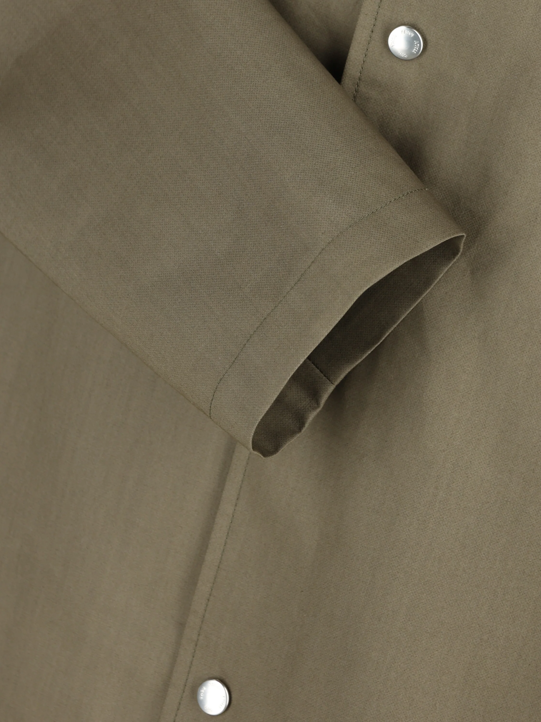 Giacca realizzata in poliestere e cotone. FF0903 B1UEF1XEW FENDI 