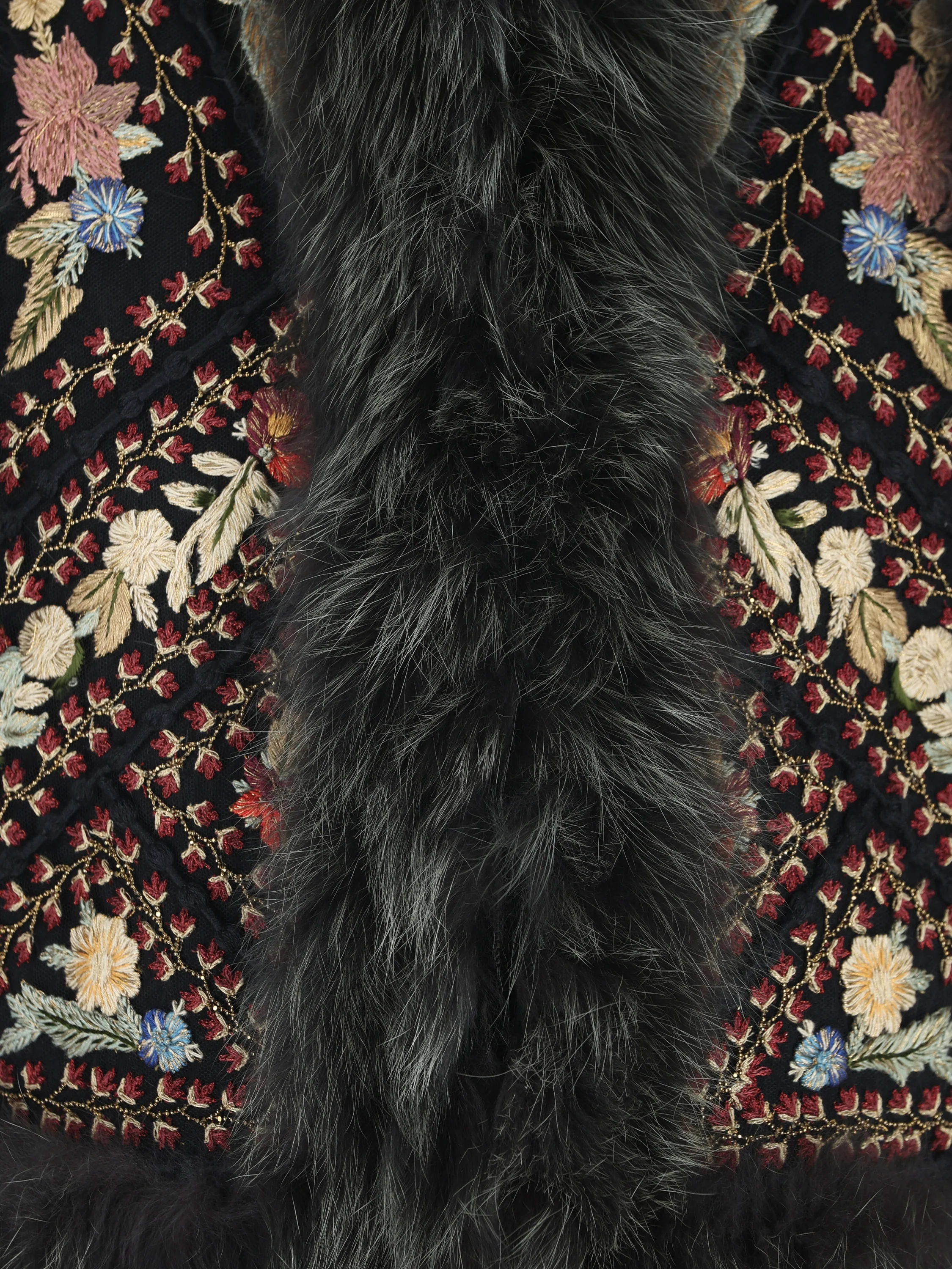 Gilet realizzato in tulle ricamato multicolor FJ7782 AMEAF0QA1 FENDI 