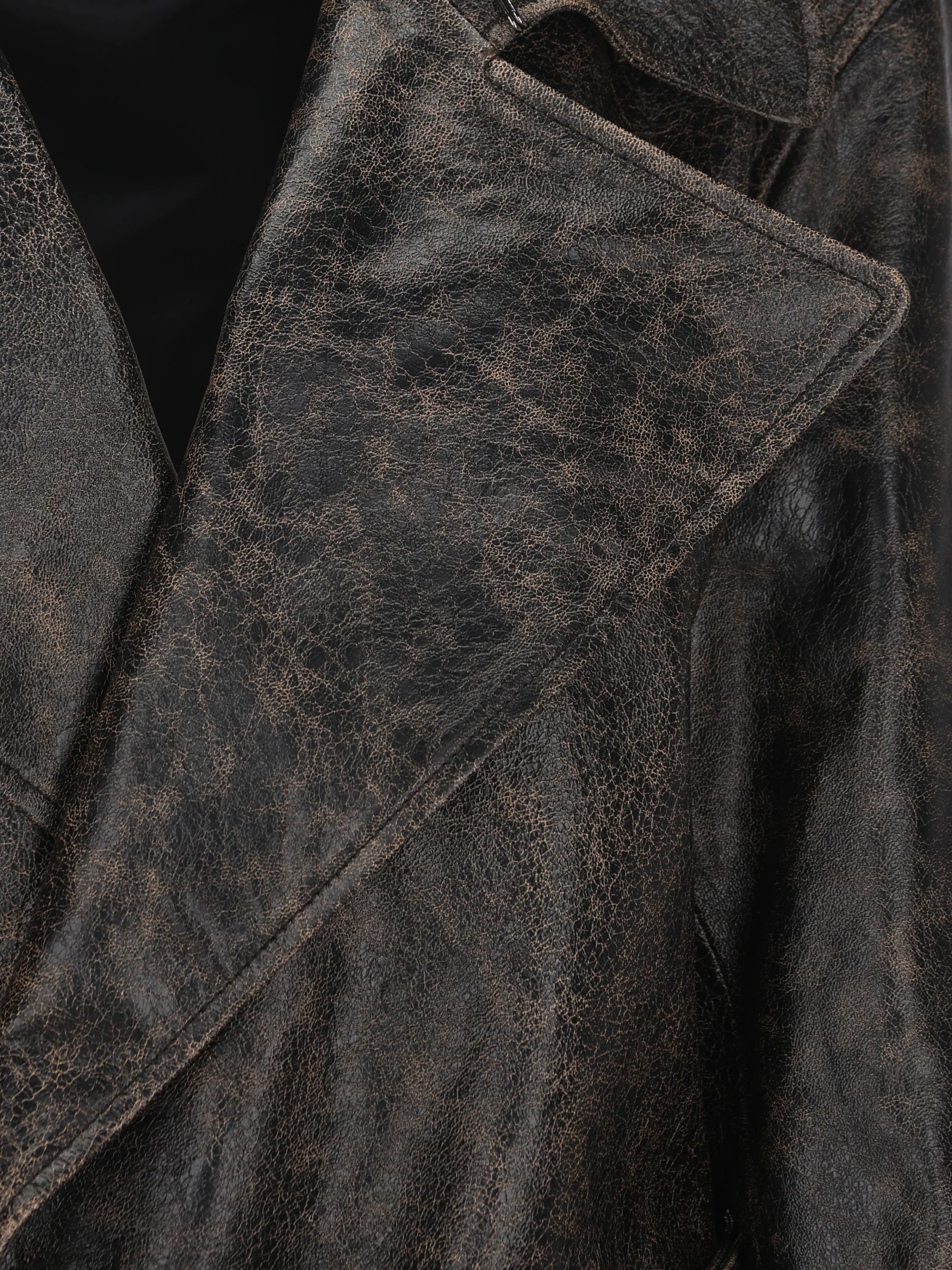 Trench in pelle ebano crackled FPJ165 B1OPF0TU7 FENDI 