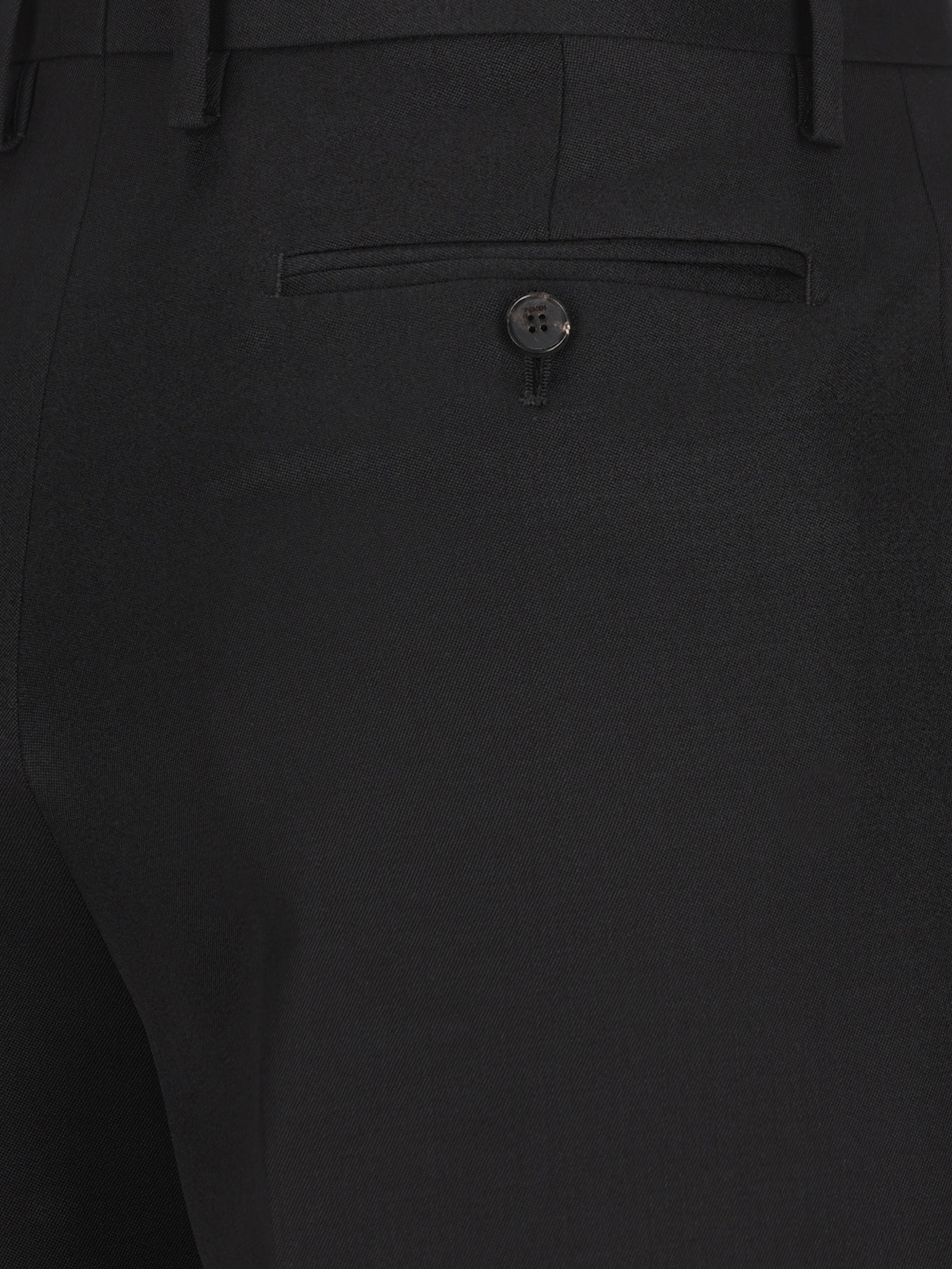 Pantaloni realizzati in lana vergine. FR6756 B1H8F0QA1 FENDI 
