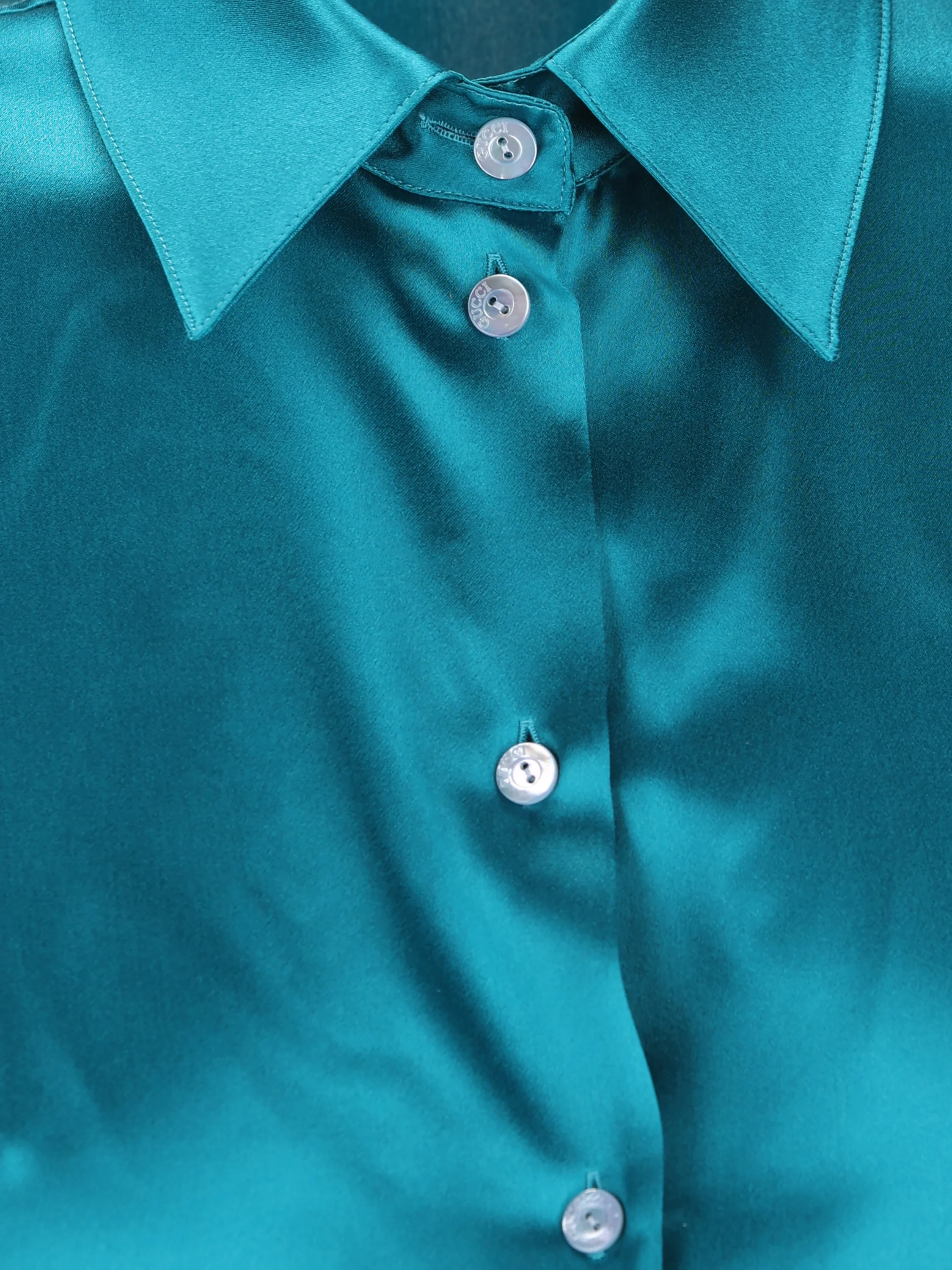 Camicia realizzata in seta. 875614 ZHS194598 GUCCI 