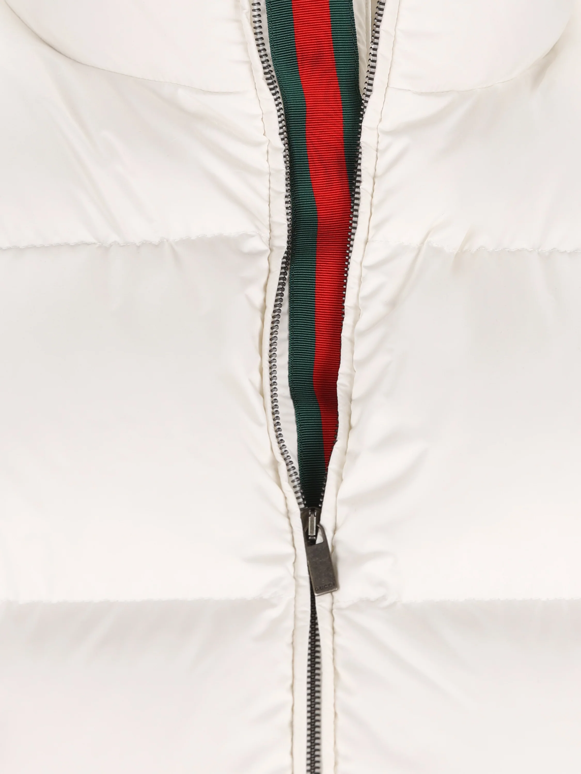 Piumino realizzato in poliestere. A00917 ZAVMJ6143 GUCCI 