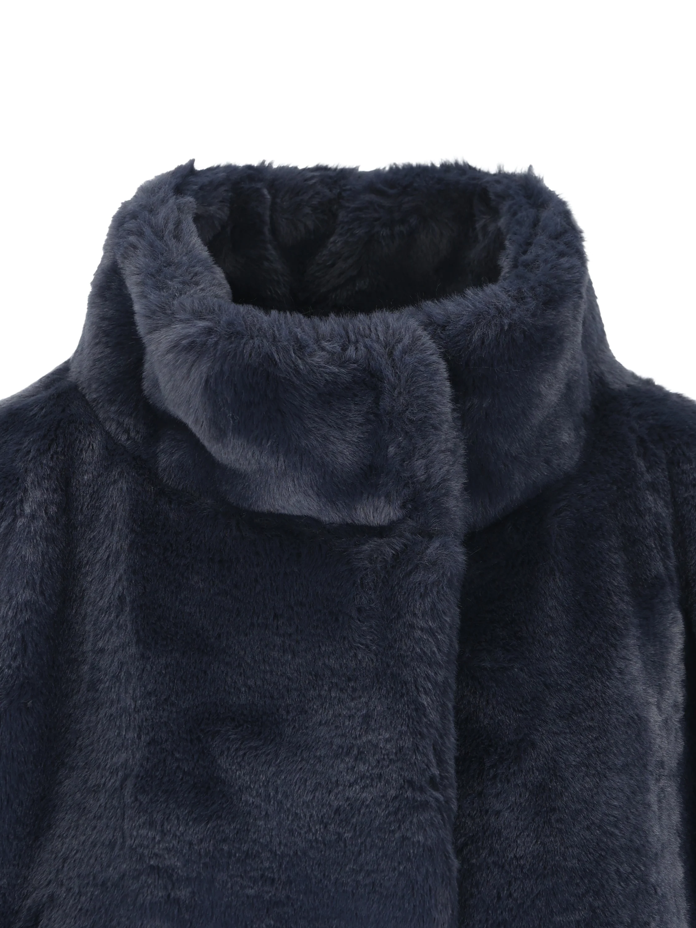 Cappotto realizzato in poliestere. GC000491D 124229202 HERNO 