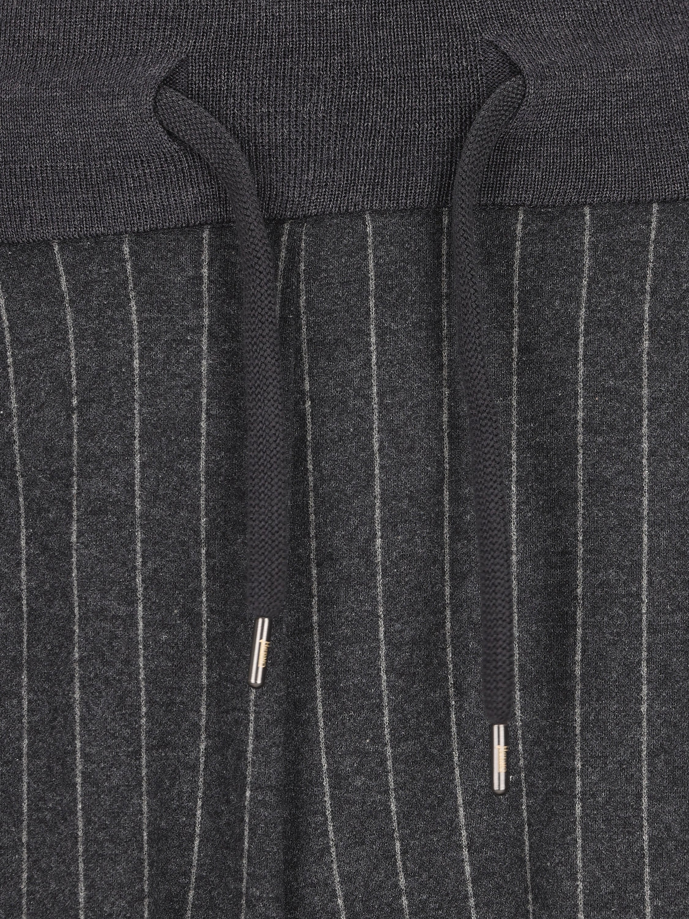 Pantaloni realizzati in cotone e poliestere. JPT00001U 560419487 HERNO 