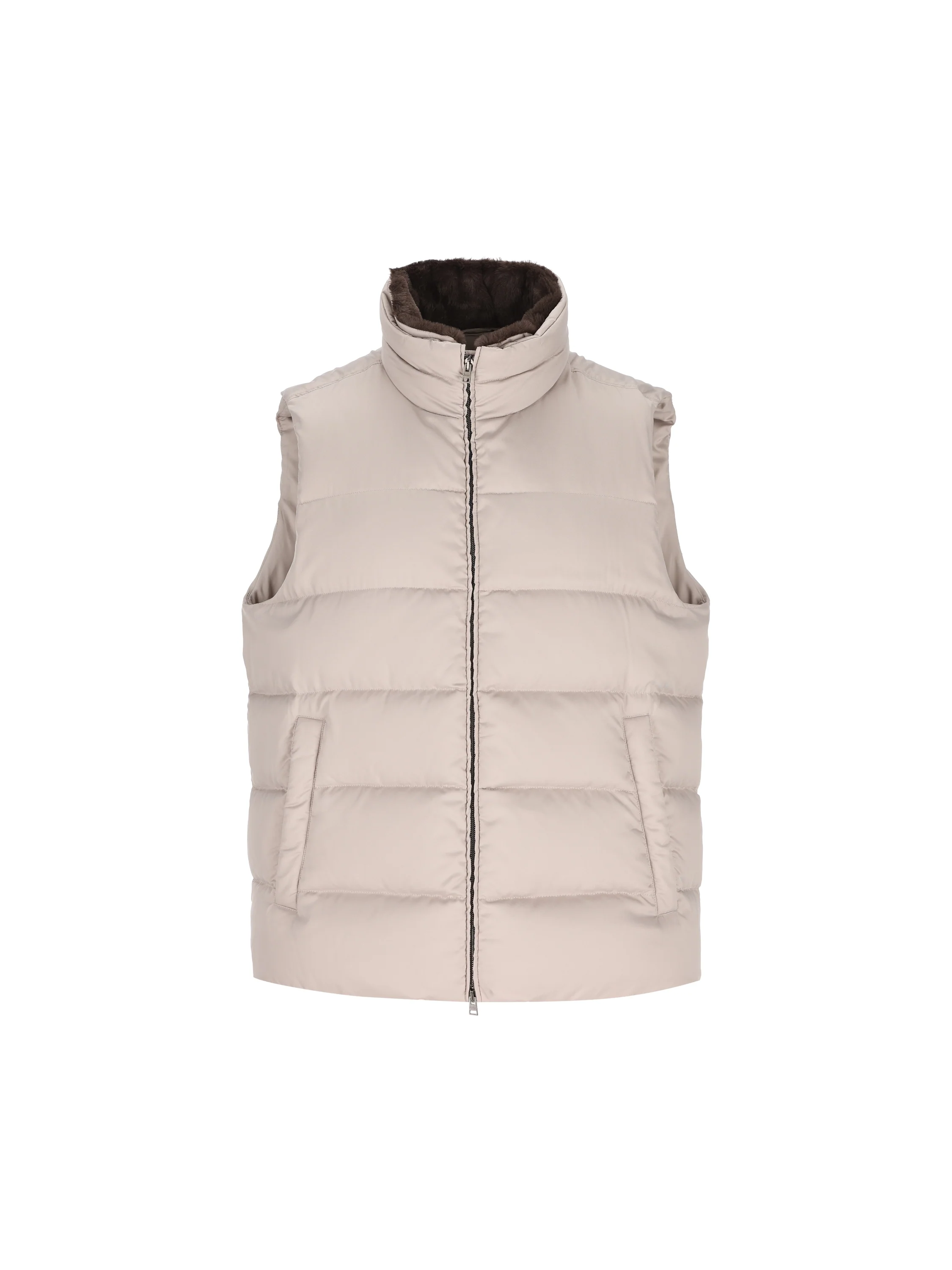 Gilet realizzato in poliestere. PI001267U 12414Z9403 HERNO 
