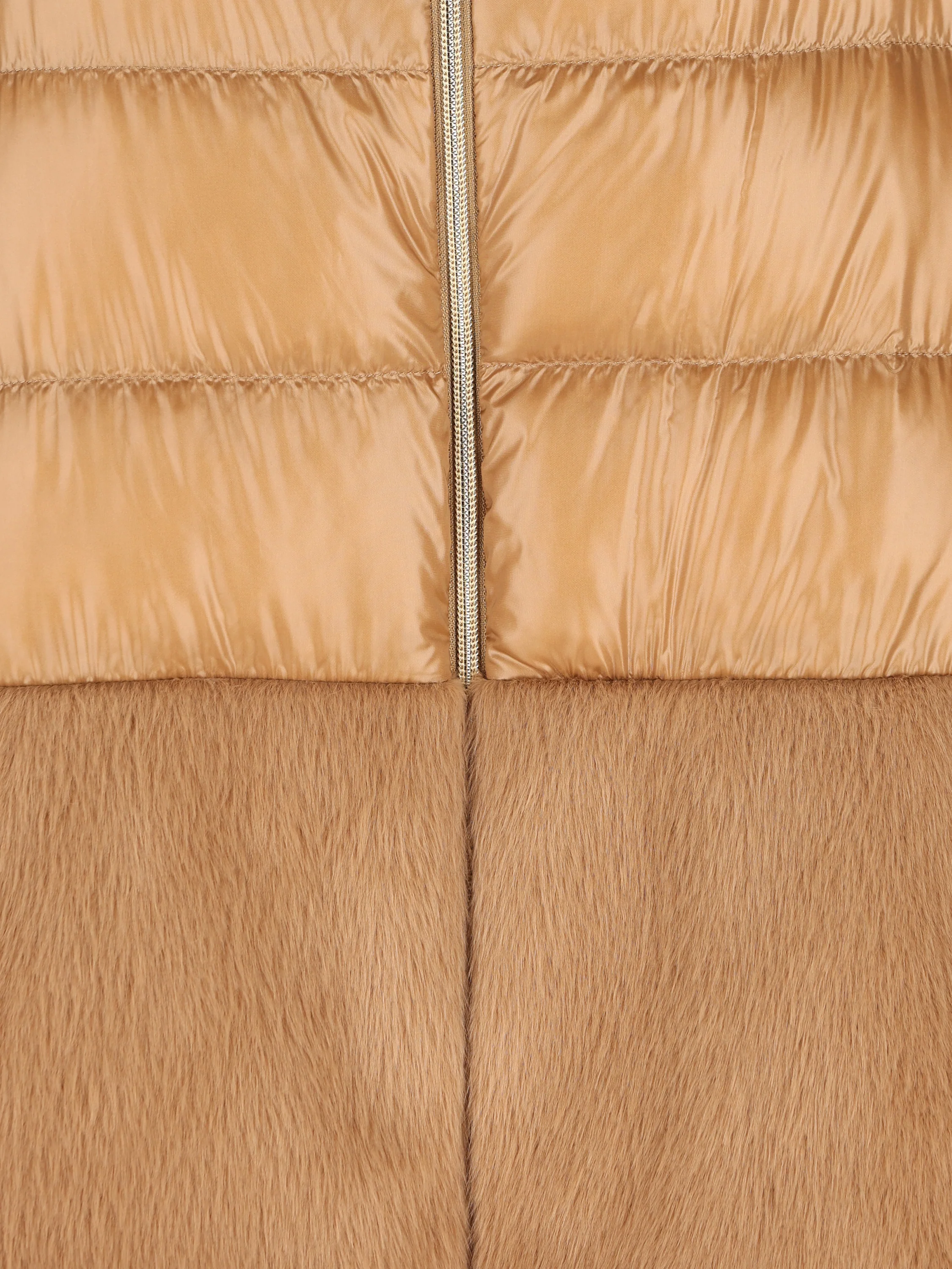 Piumino realizzato in nylon. PI001933D 12017Z2157 HERNO